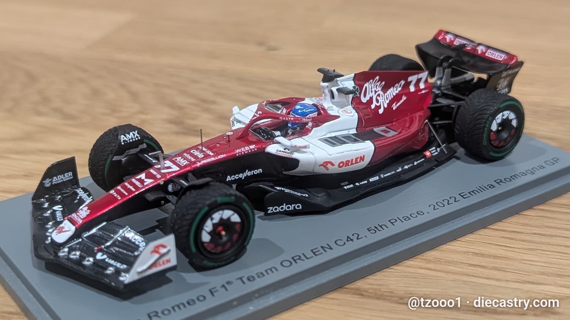 Alfa romeo F1 Team ORLEN C42/ Emilia-Romagna GP 1:43 scale diecast model