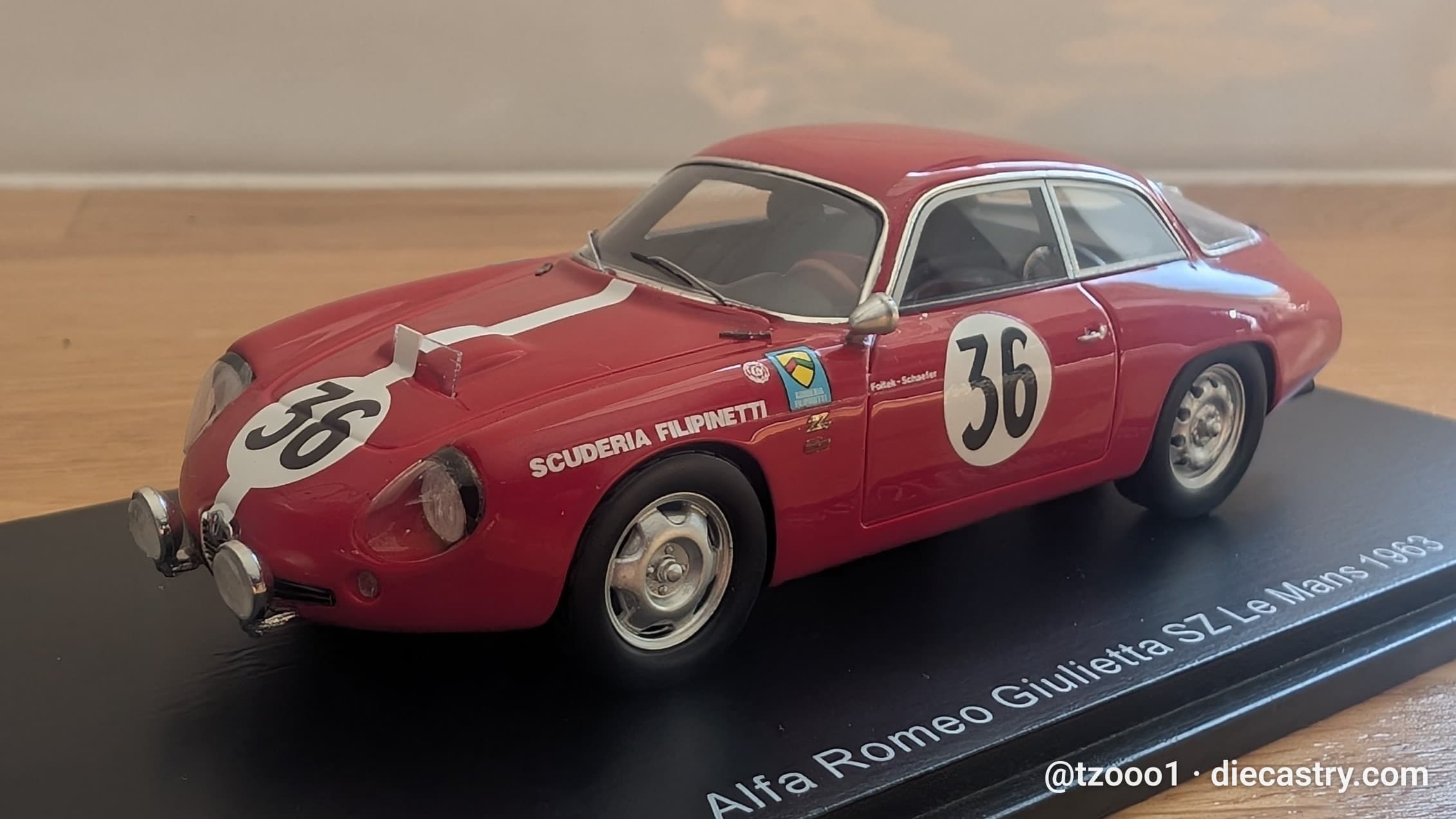 1963 Alfa Romeo GIULIETTA Sport Zagato LE MANS #36 1:43 scale diecast model by SPARK Models in #36