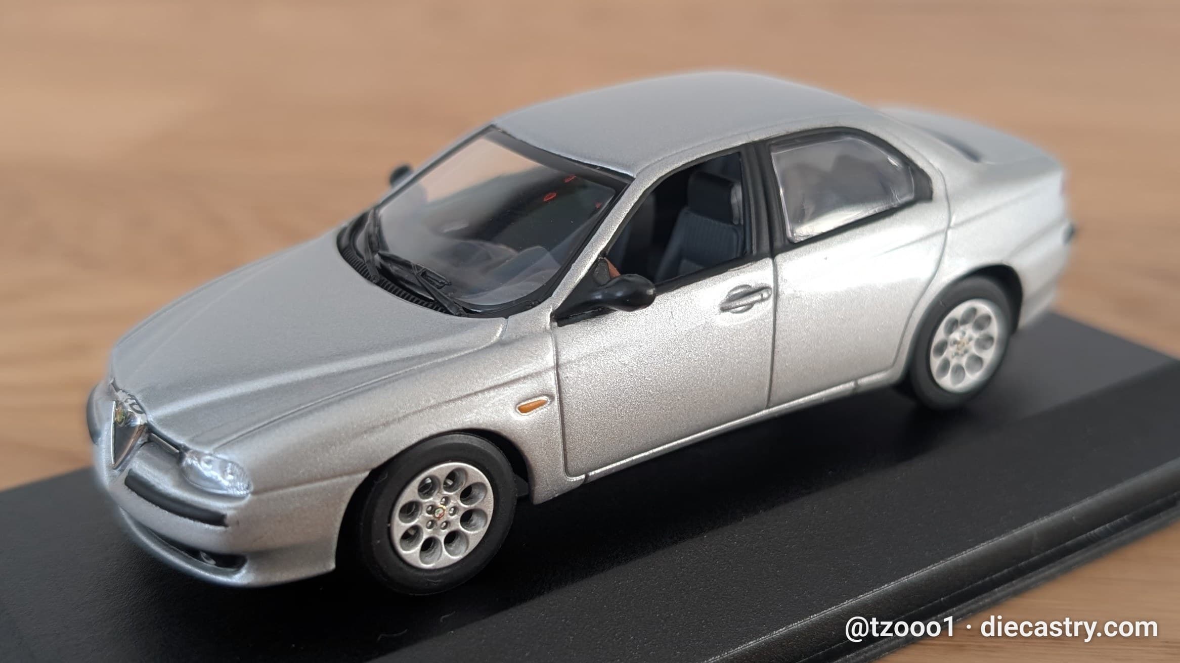 1997 Alfa Romeo 156 1:43 scale diecast model by Minichamps