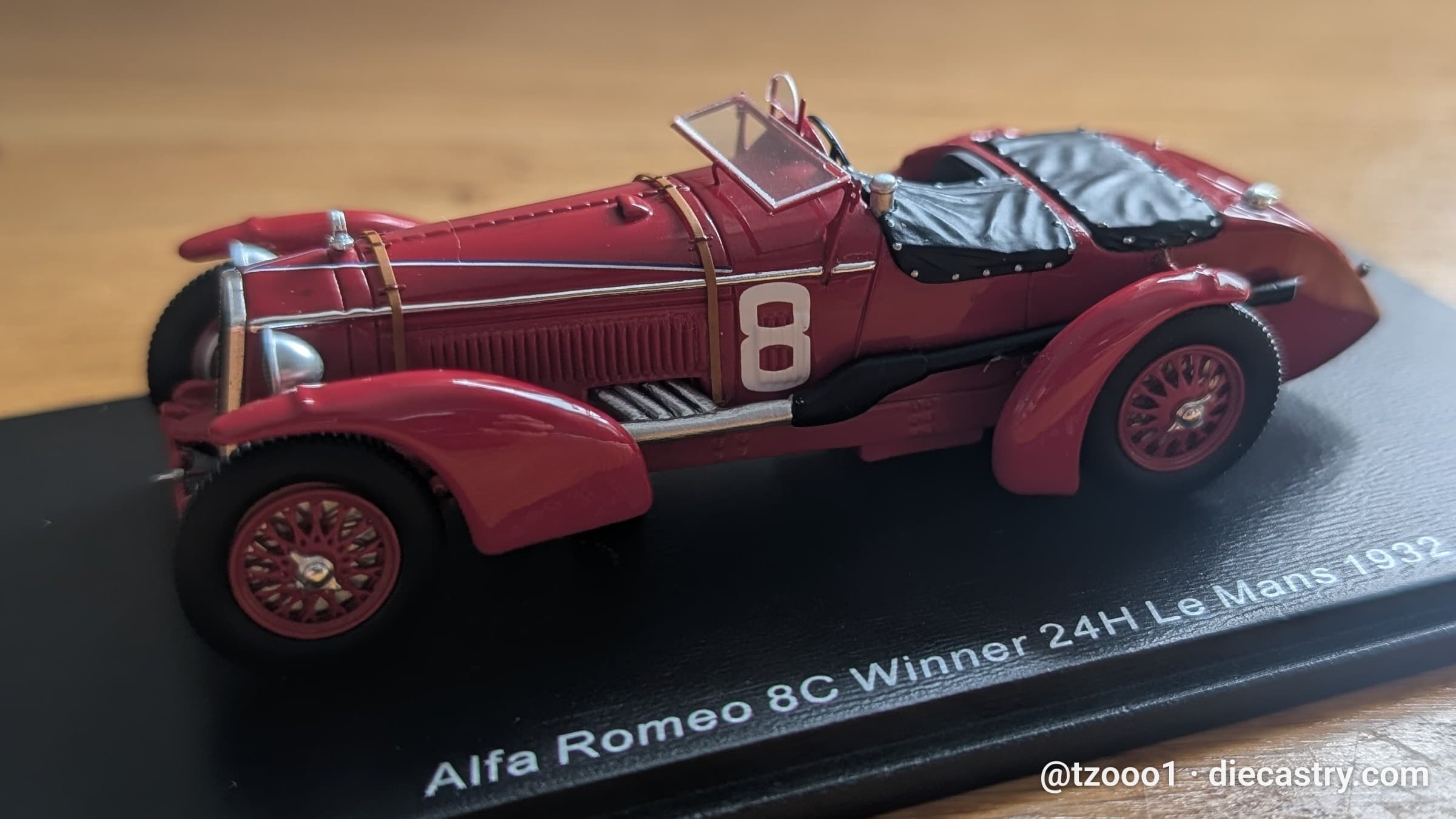 1932 Alfa Romeo 8C LE MANS Winner 1932 1:43 scale diecast model by SPARK Models in #8