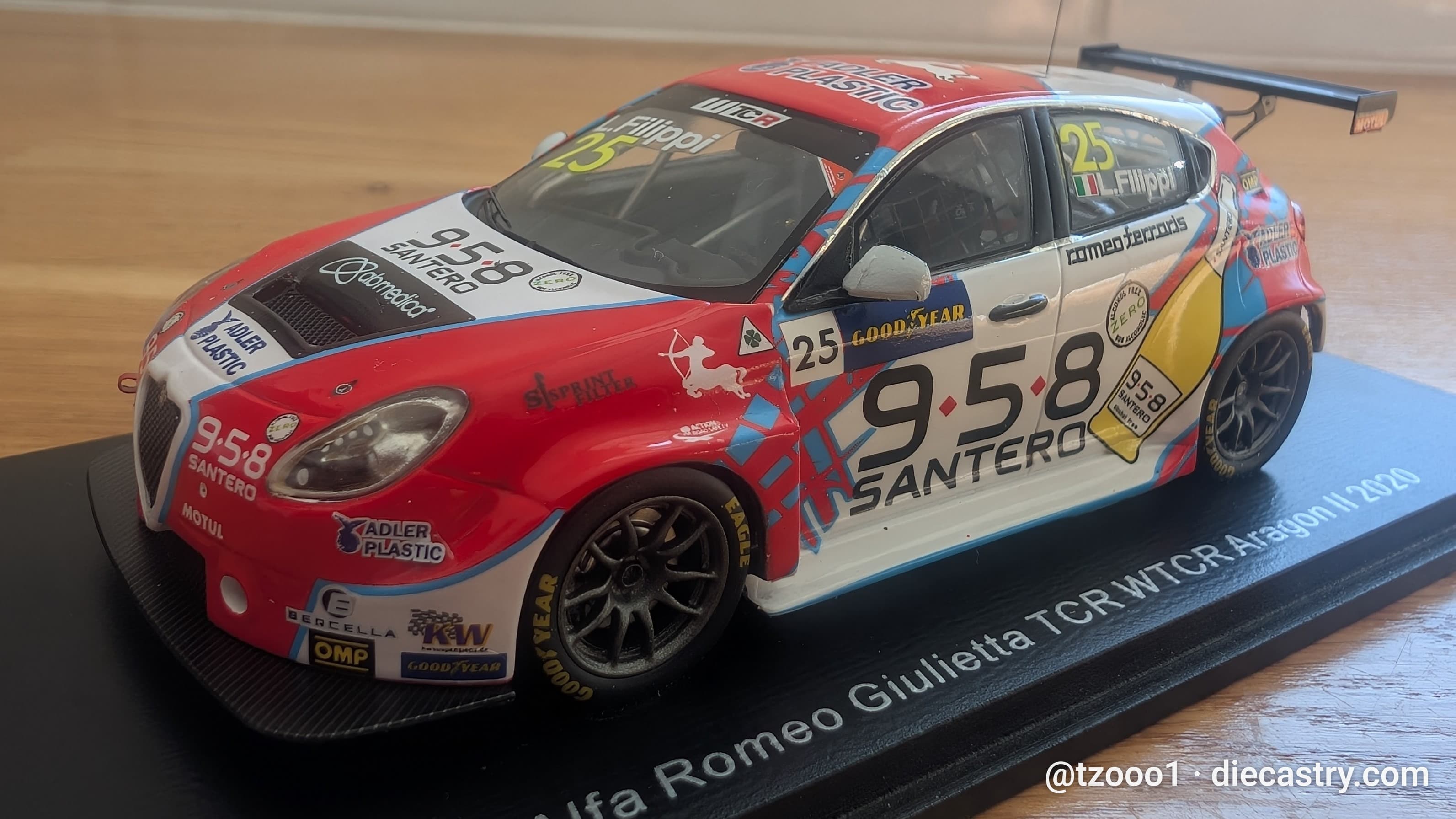 2020 Alfa Romeo GIULIETTA TCR WTCR ARAGON #25 1:43 scale diecast model by SPARK Models in #25