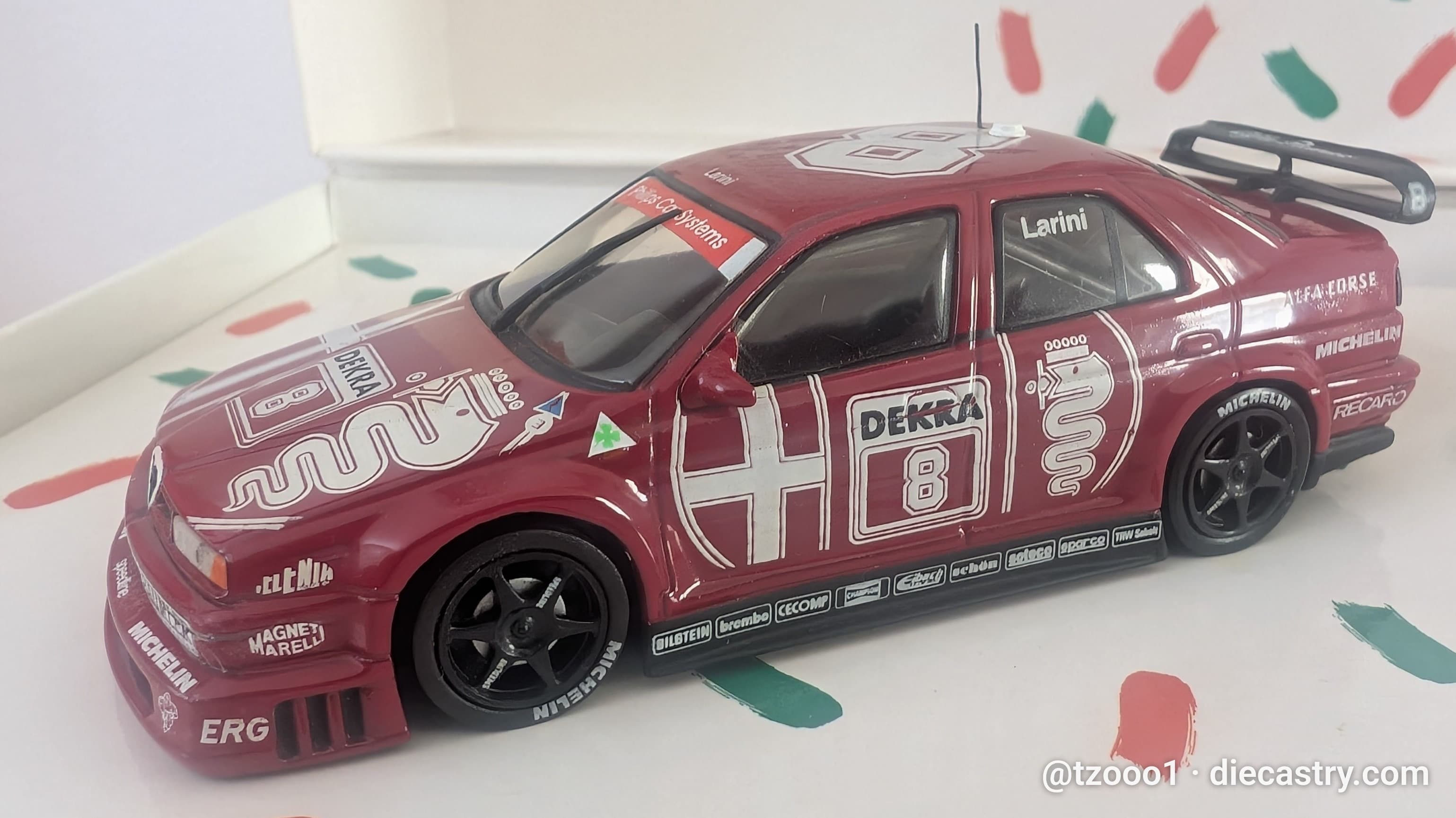 1993 Alfa Romeo 155 V6 DTM CHAMPION 1:43 scale diecast model by Minichamps in #8