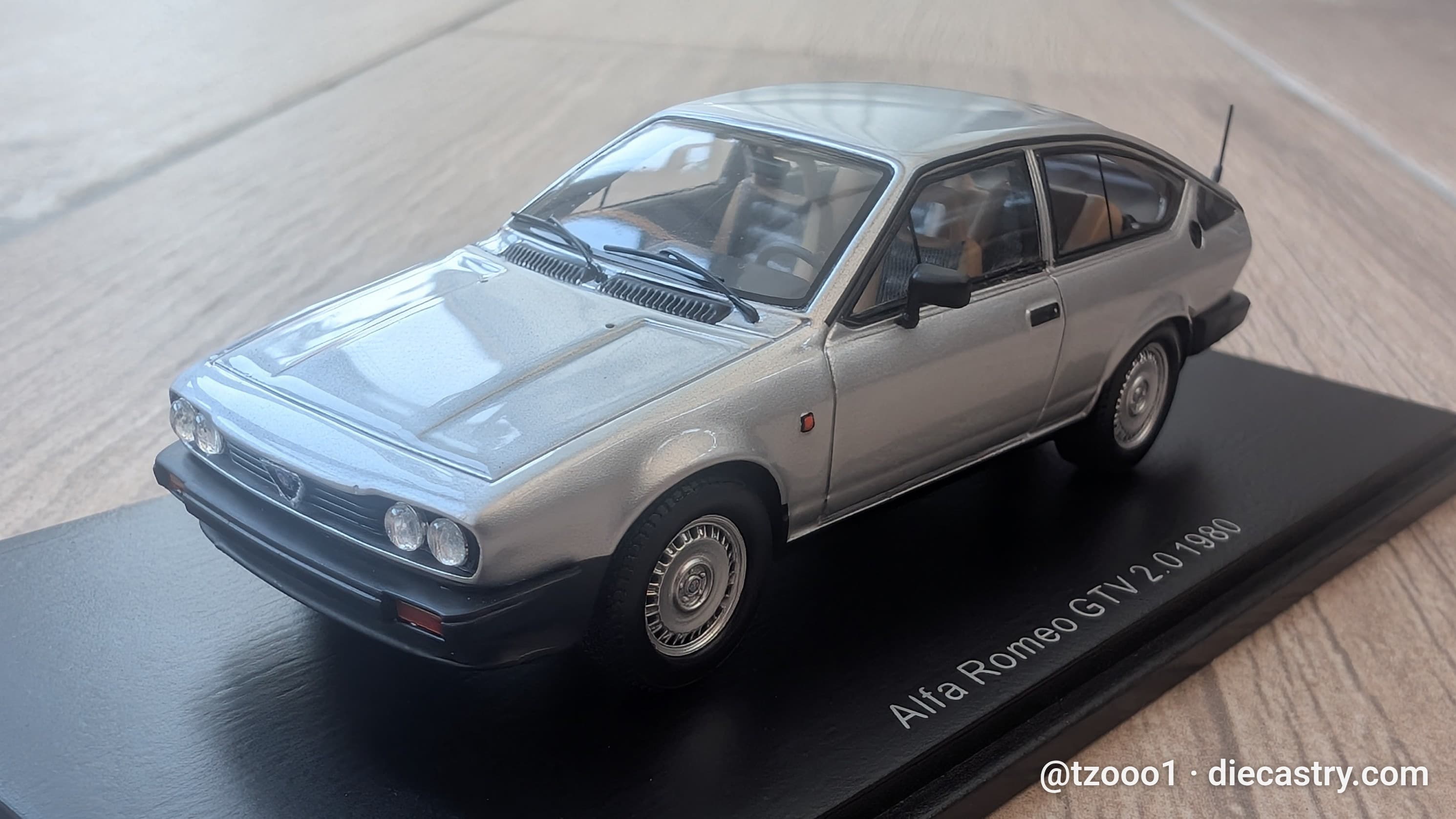 1980 Alfa Romeo GTV 2.0 1:43 scale diecast model by SPARK Models
