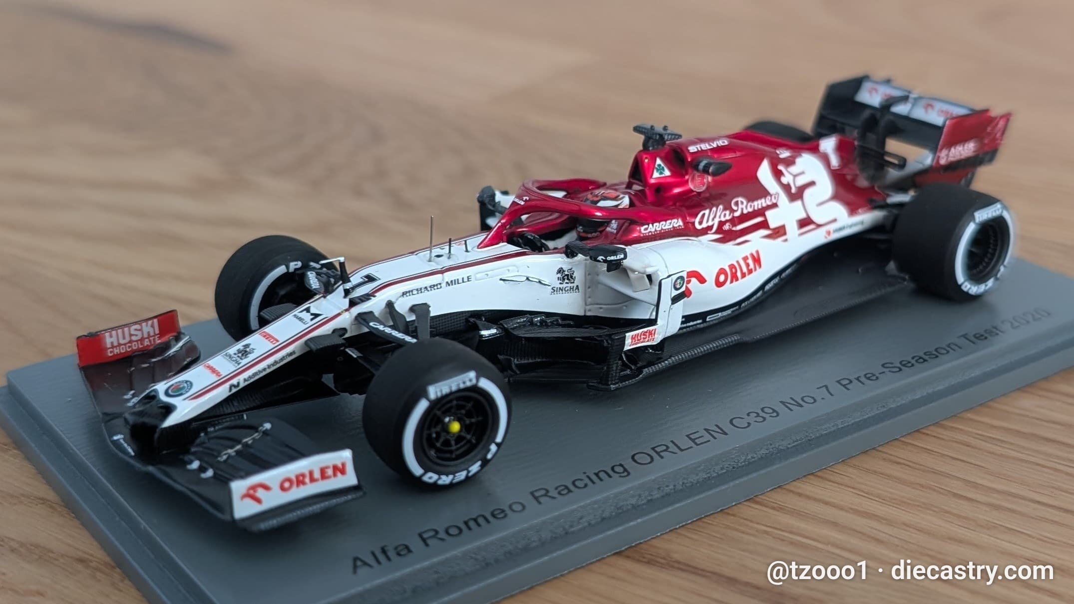 Alfa Romeo Racing Orlen C39 / Pre-Season test 1:43 scale diecast model
