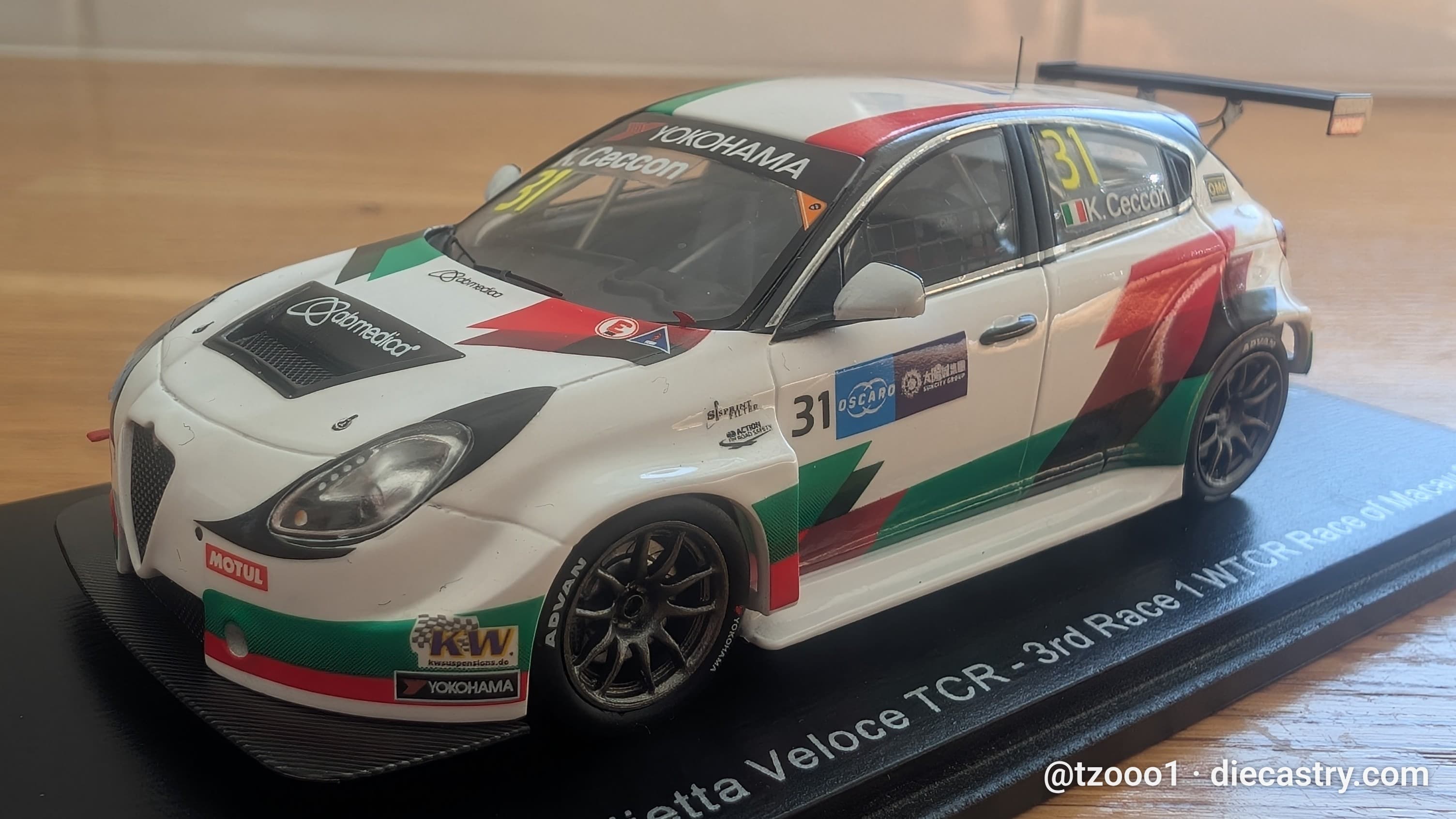 2019 Alfa Romeo GIULIETTA VELOCE TCR WTCR RACE OF MACAU #31 1:43 scale diecast model by SPARK Models in #31