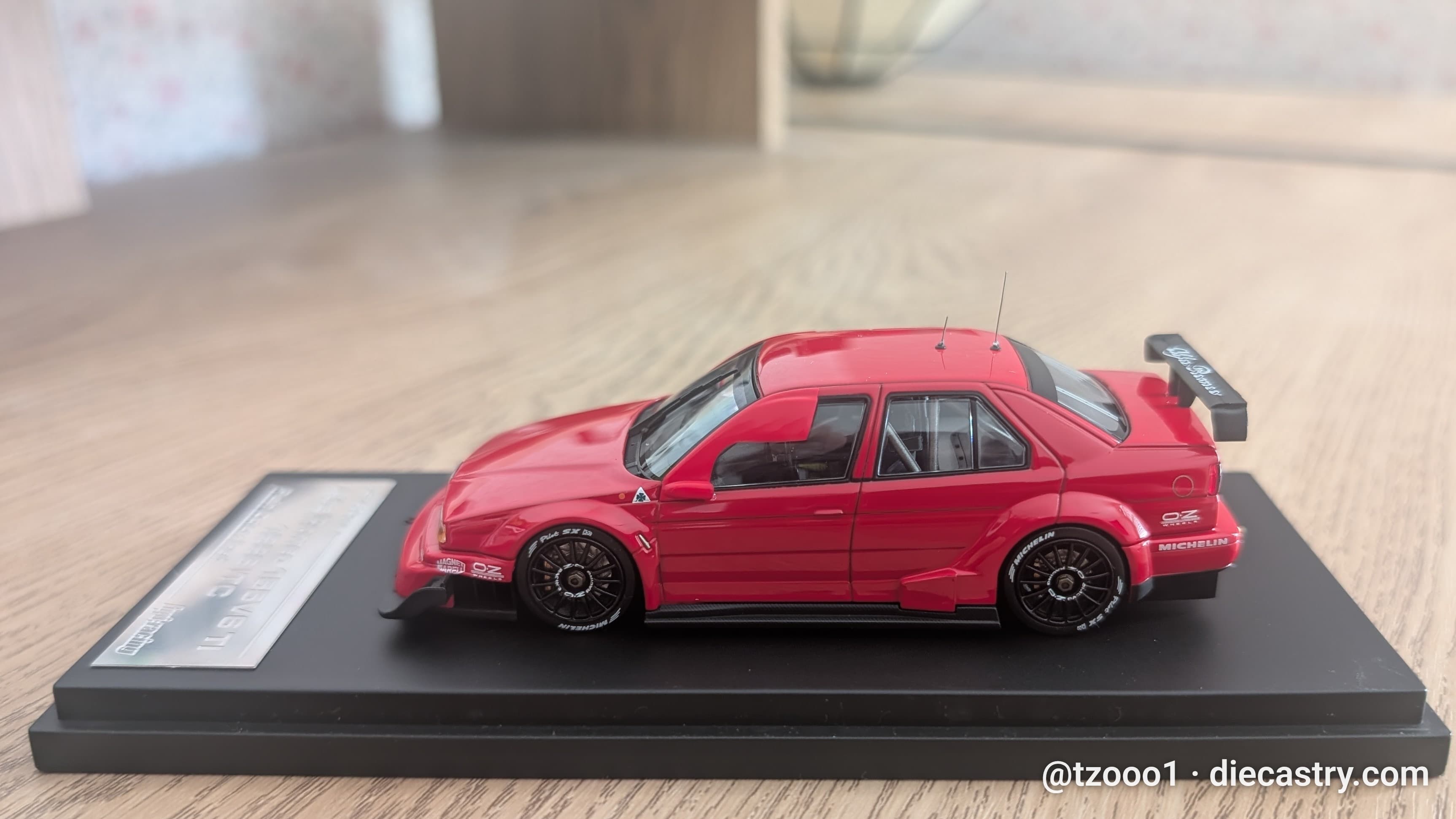 Alfa Romeo 155V6 Ti 1996 ITC 1:43 scale diecast model by HPI Racing