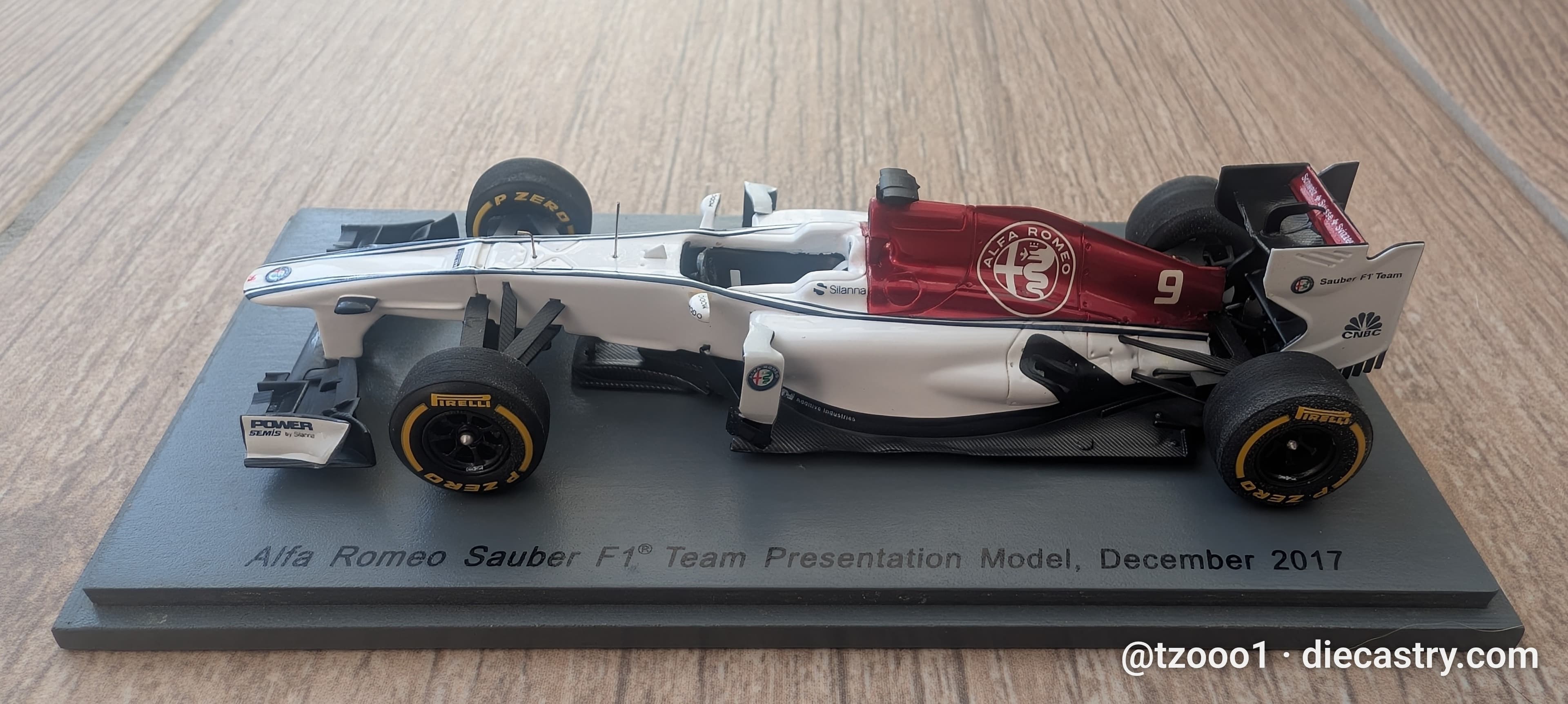 2018 Alfa Romeo ALFA ROMEO SAUBER F1 Team Presentation car 2018 1:43 scale diecast model by SPARK Models