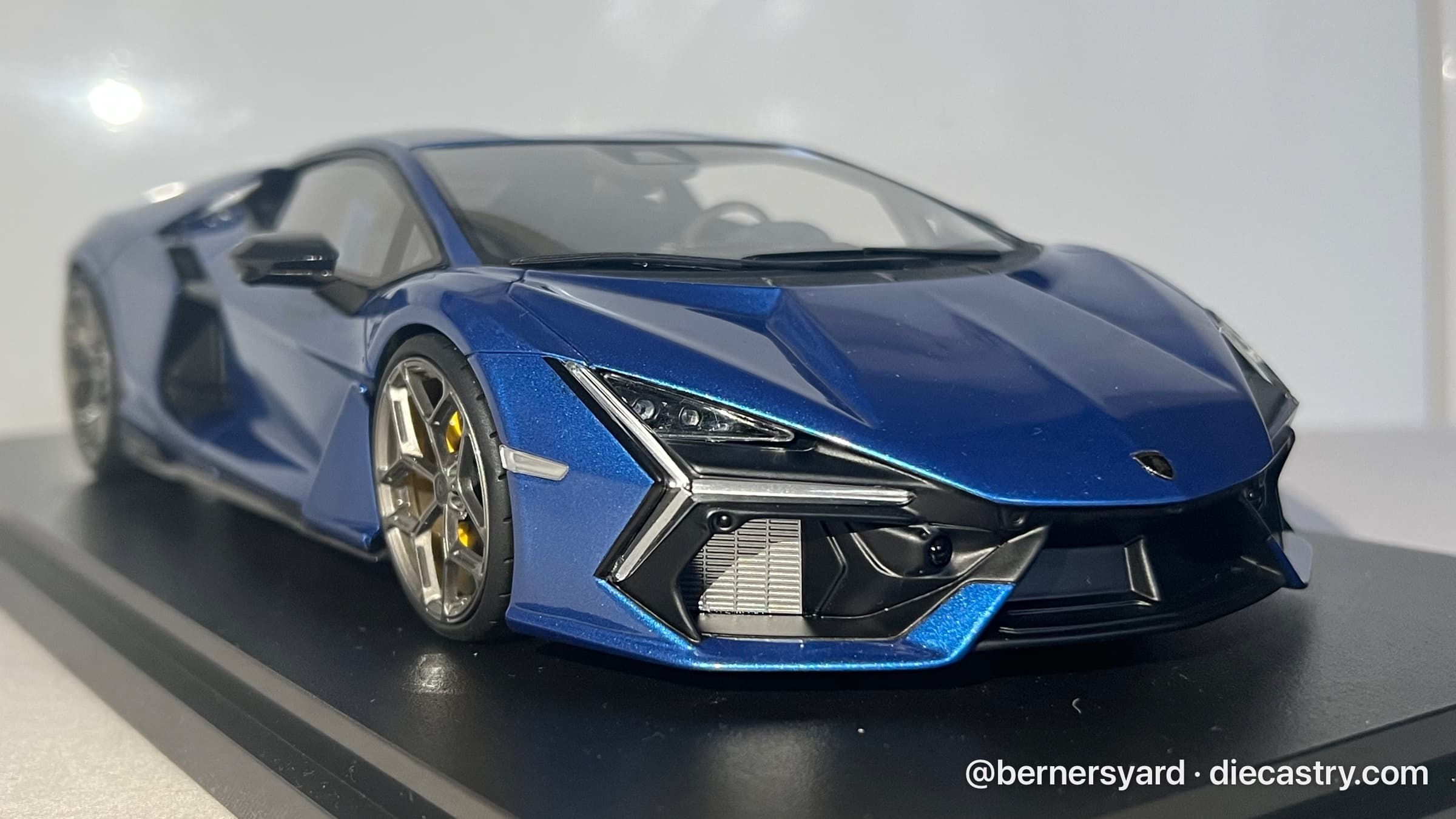 Lamborghini Revuelto (Hybrid)