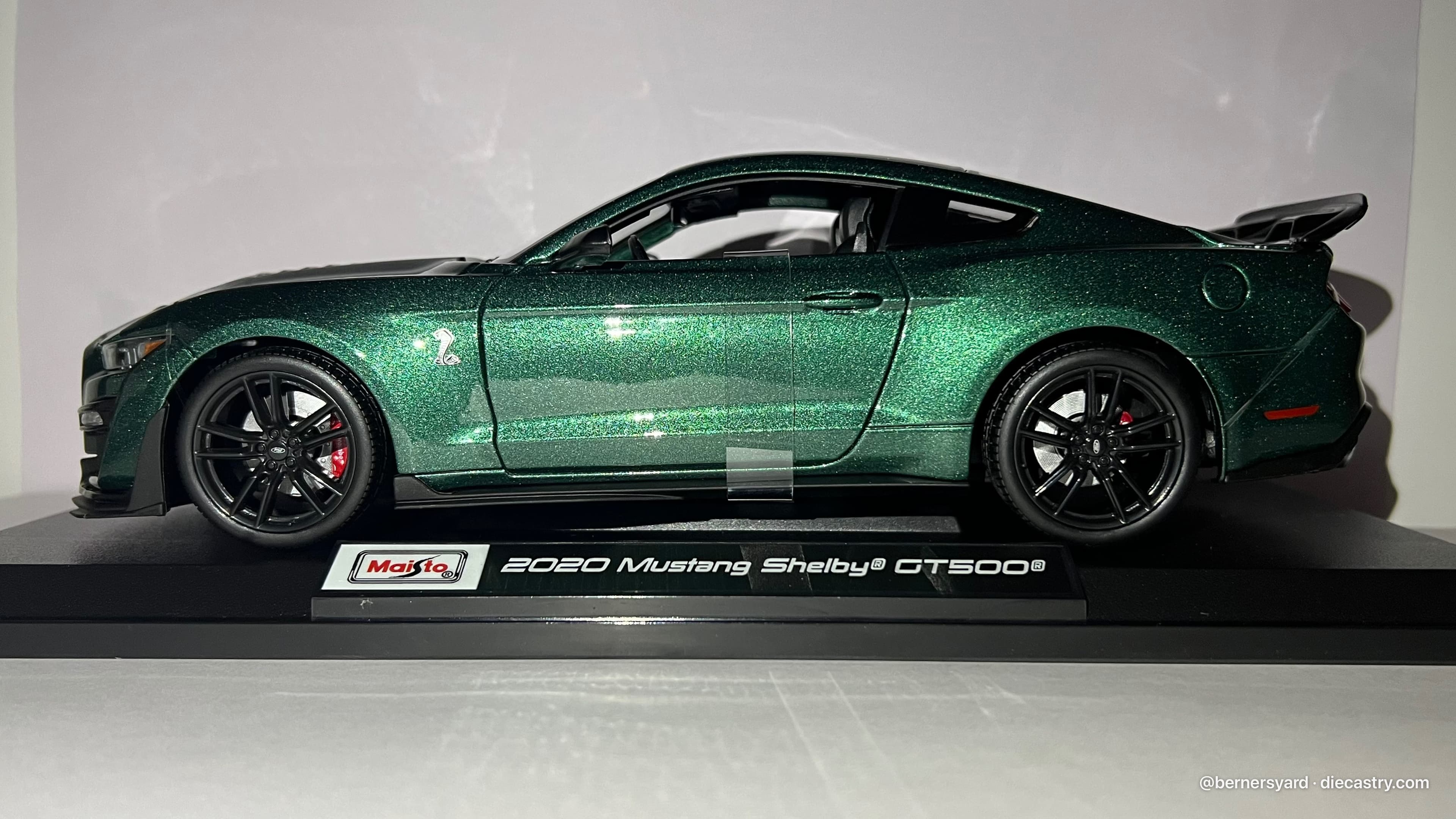 2020 Ford Mustang Shelby GT500 1:18 scale diecast model by Maisto in Bottle Green