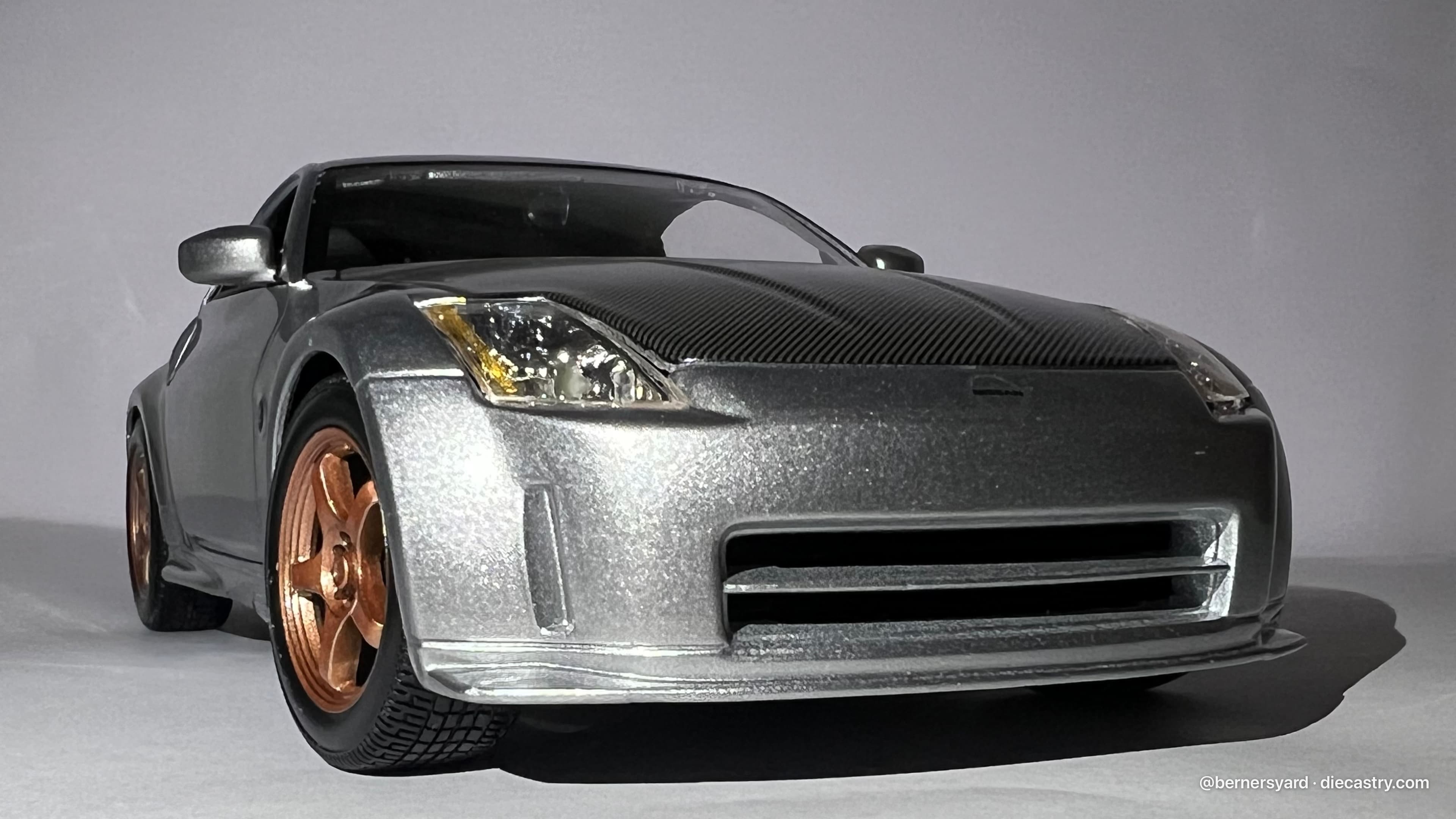 2024 Nissan 350z Nismo 1:18 scale diecast model by Maisto in Metallic Grey