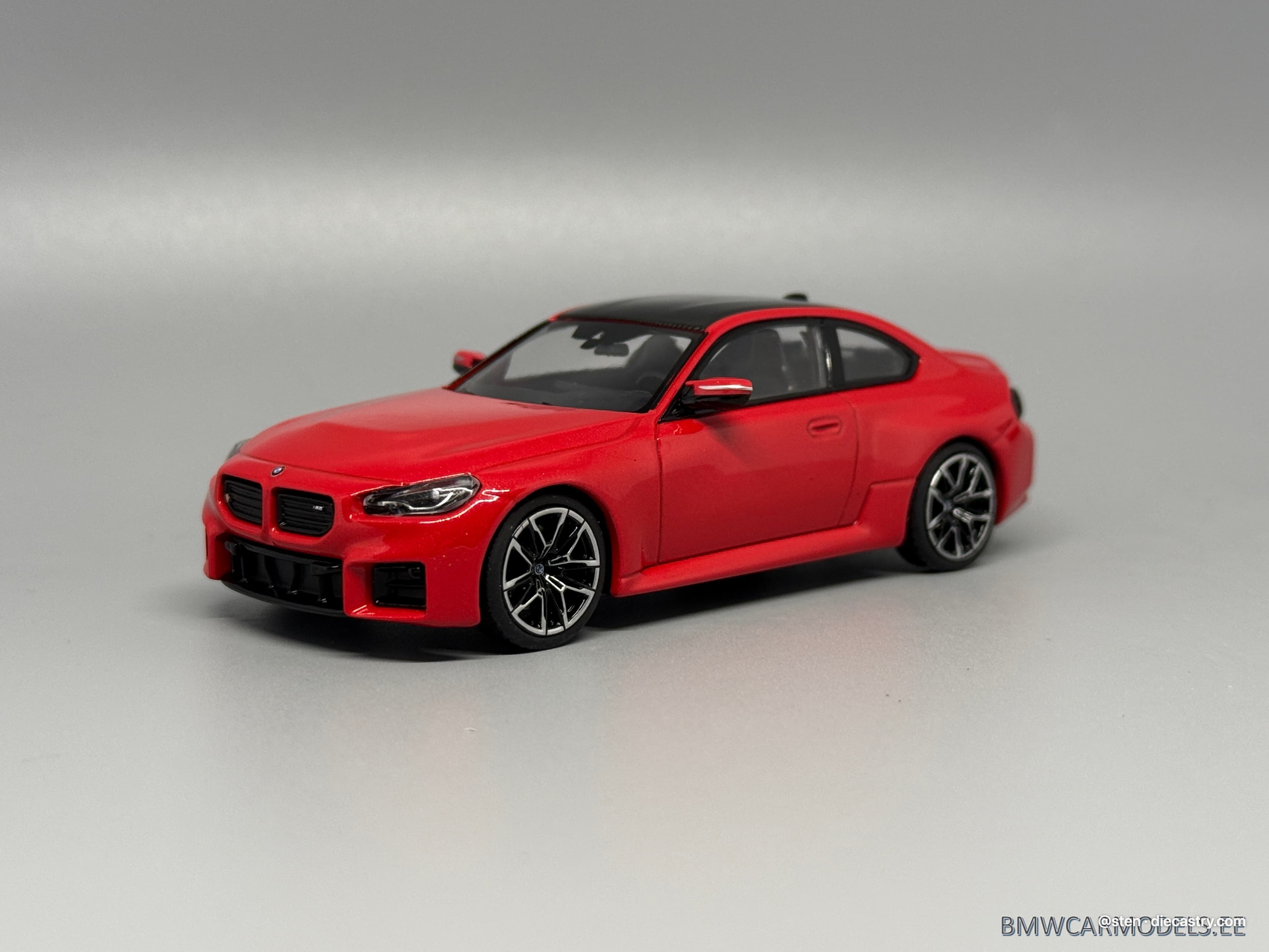 2023 BMW M2 1:43 scale diecast model by Minichamps in Toronto Rot metallic