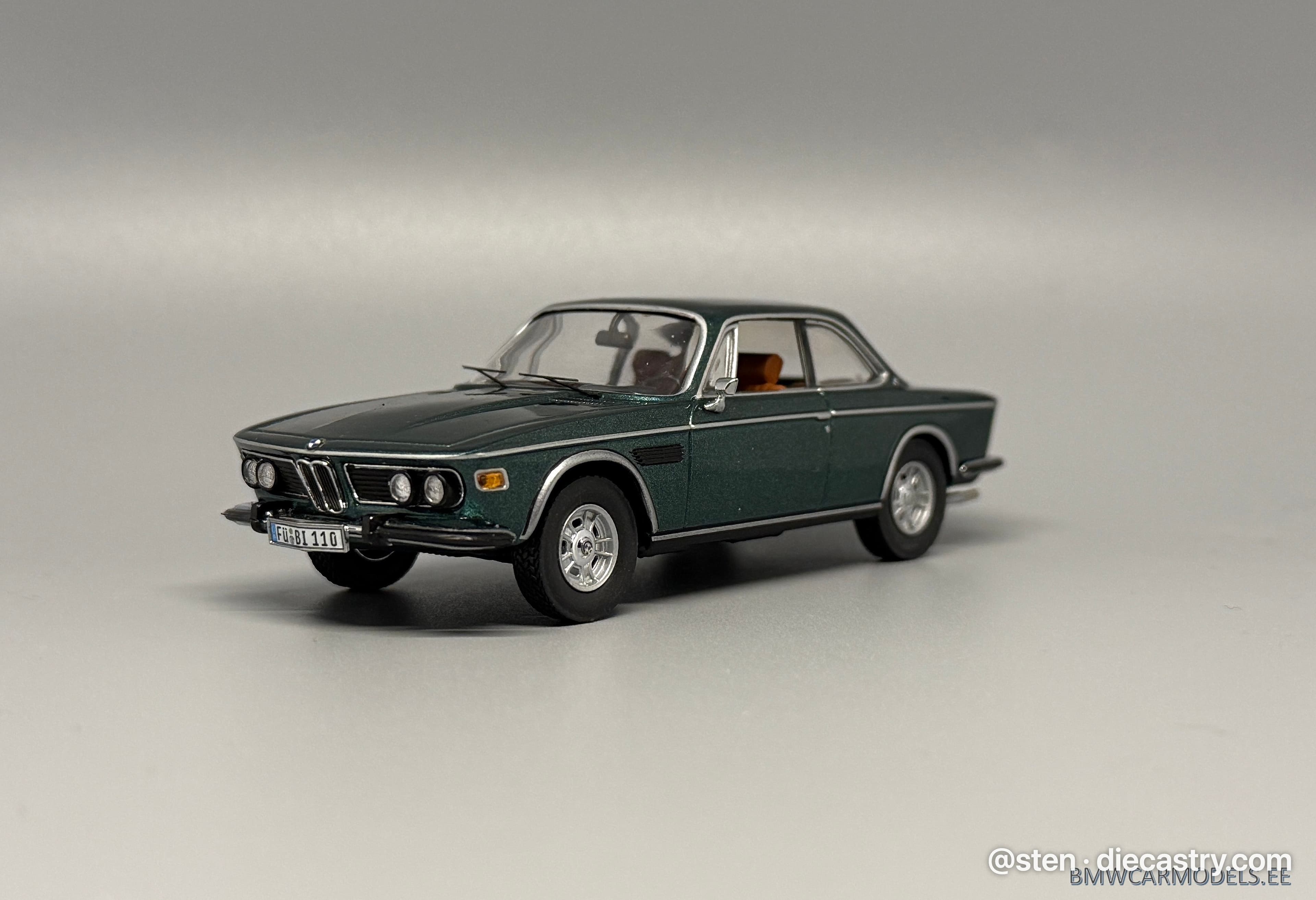 BMW 3.0 CSi (E9) 1:43 scale diecast model by Schuco