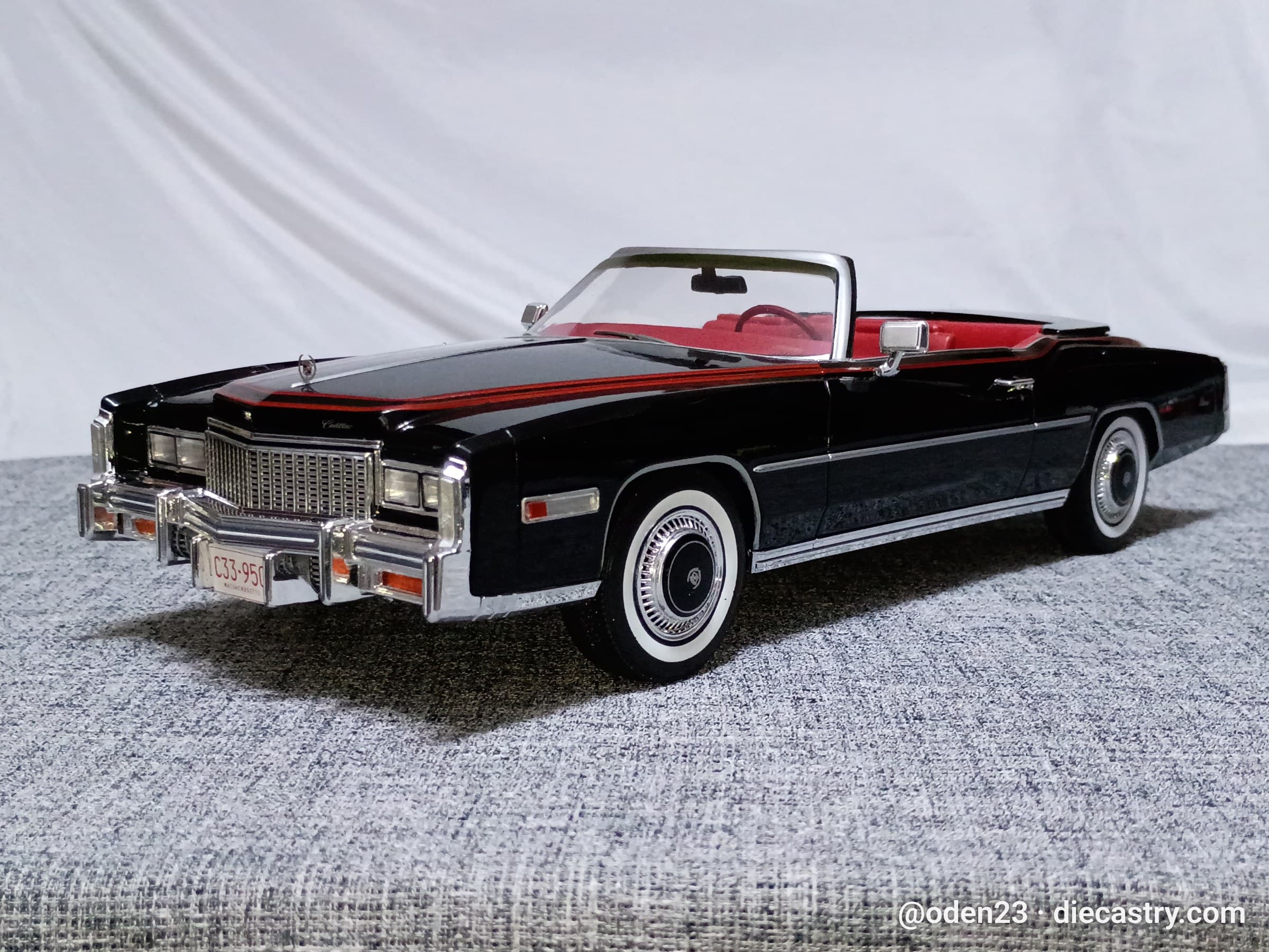 1976 Cadillac Eldorado 1:18 scale diecast model by MCG Modelcar Group