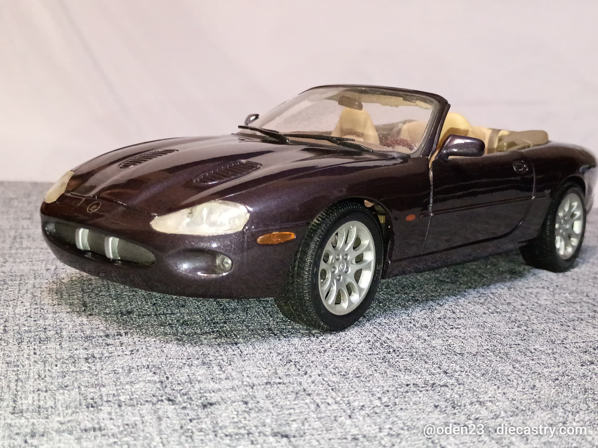Jaguar XK8