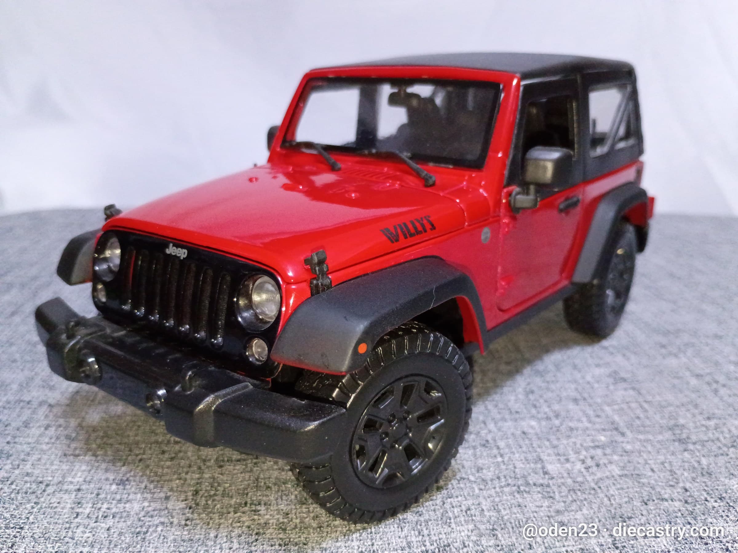 2014 Jeep Wrangler Willys 1:18 scale diecast model by Maisto
