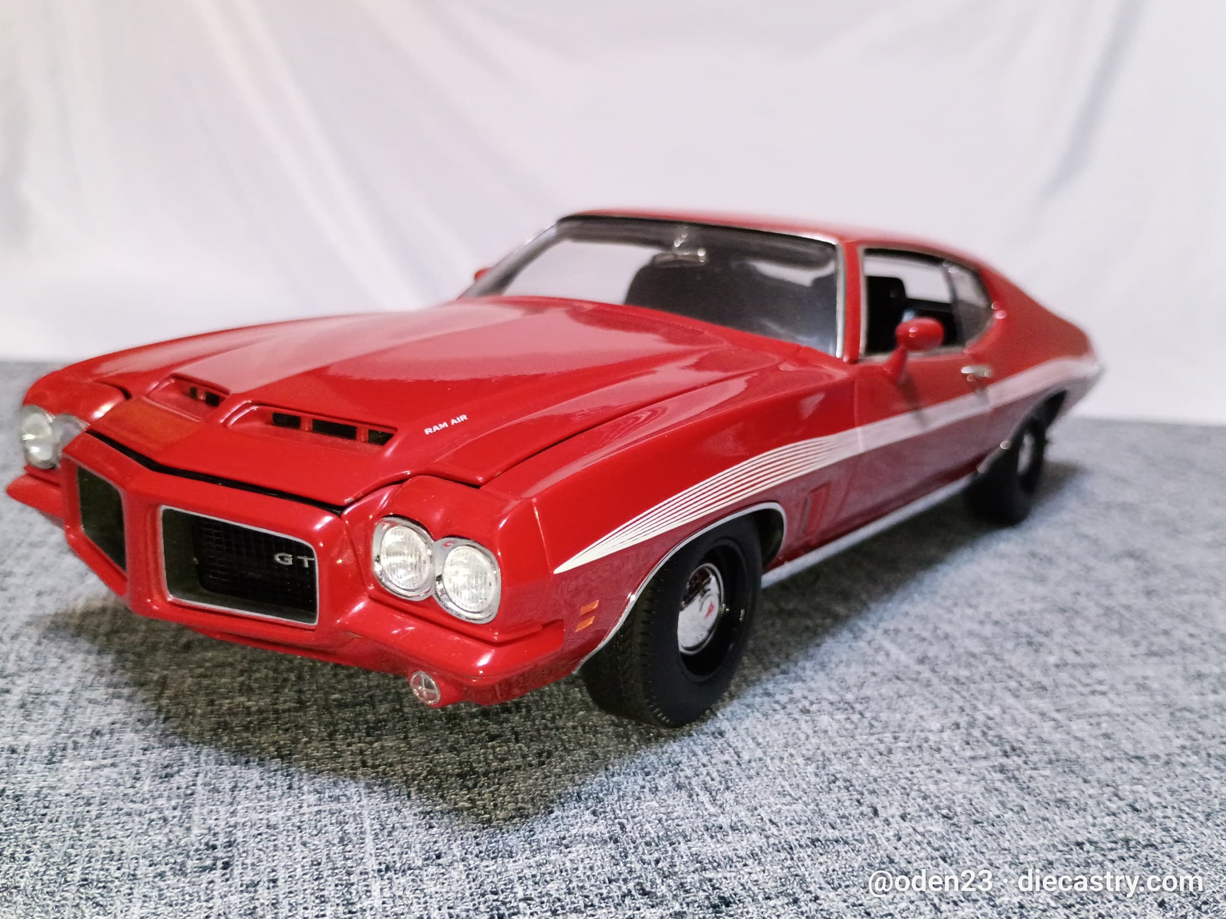 1971 Pontiac GTO 1:18 scale diecast model by GMP in Cardinal Red