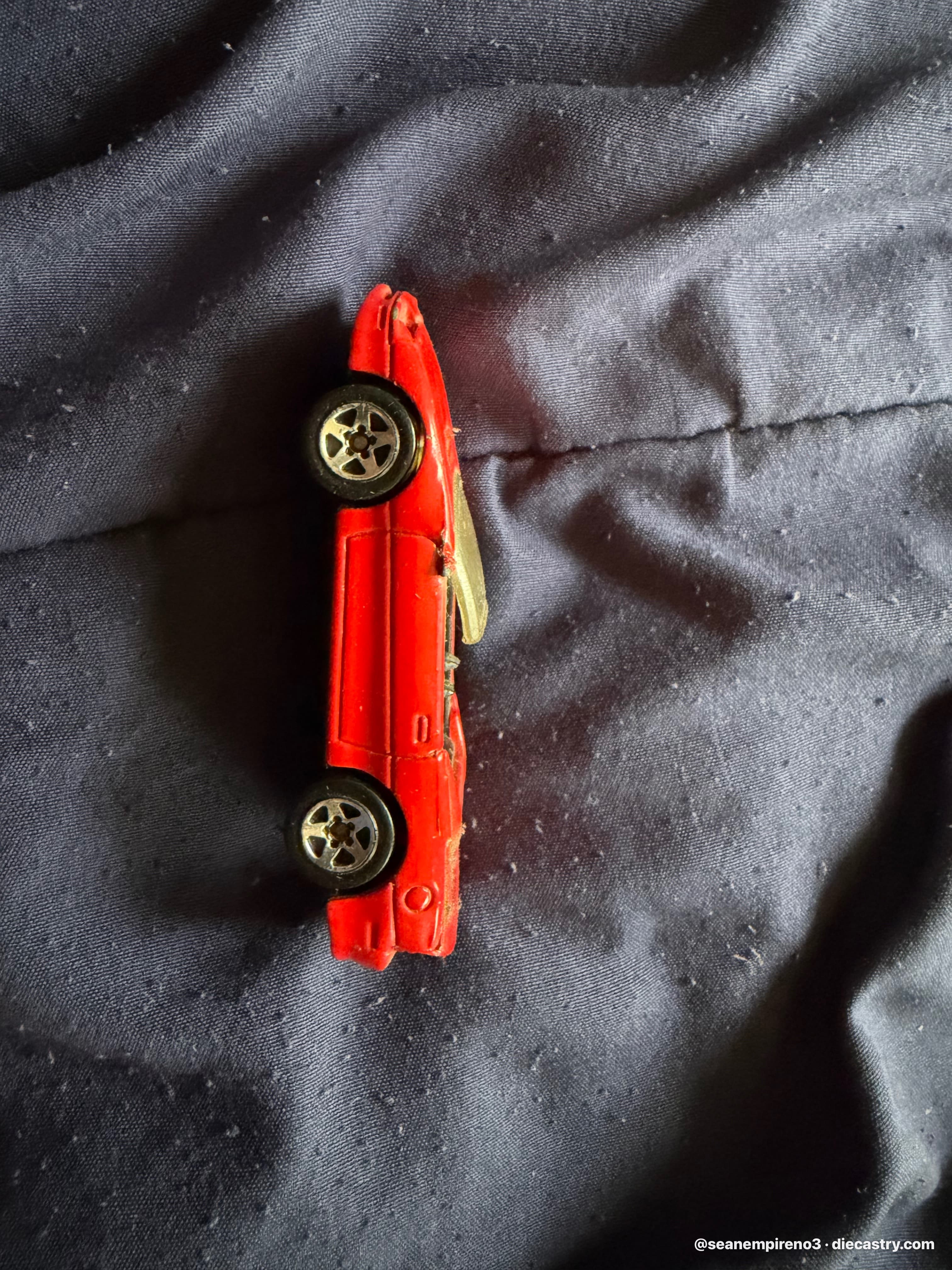 Chevrolet Camaro 1:64 scale diecast model