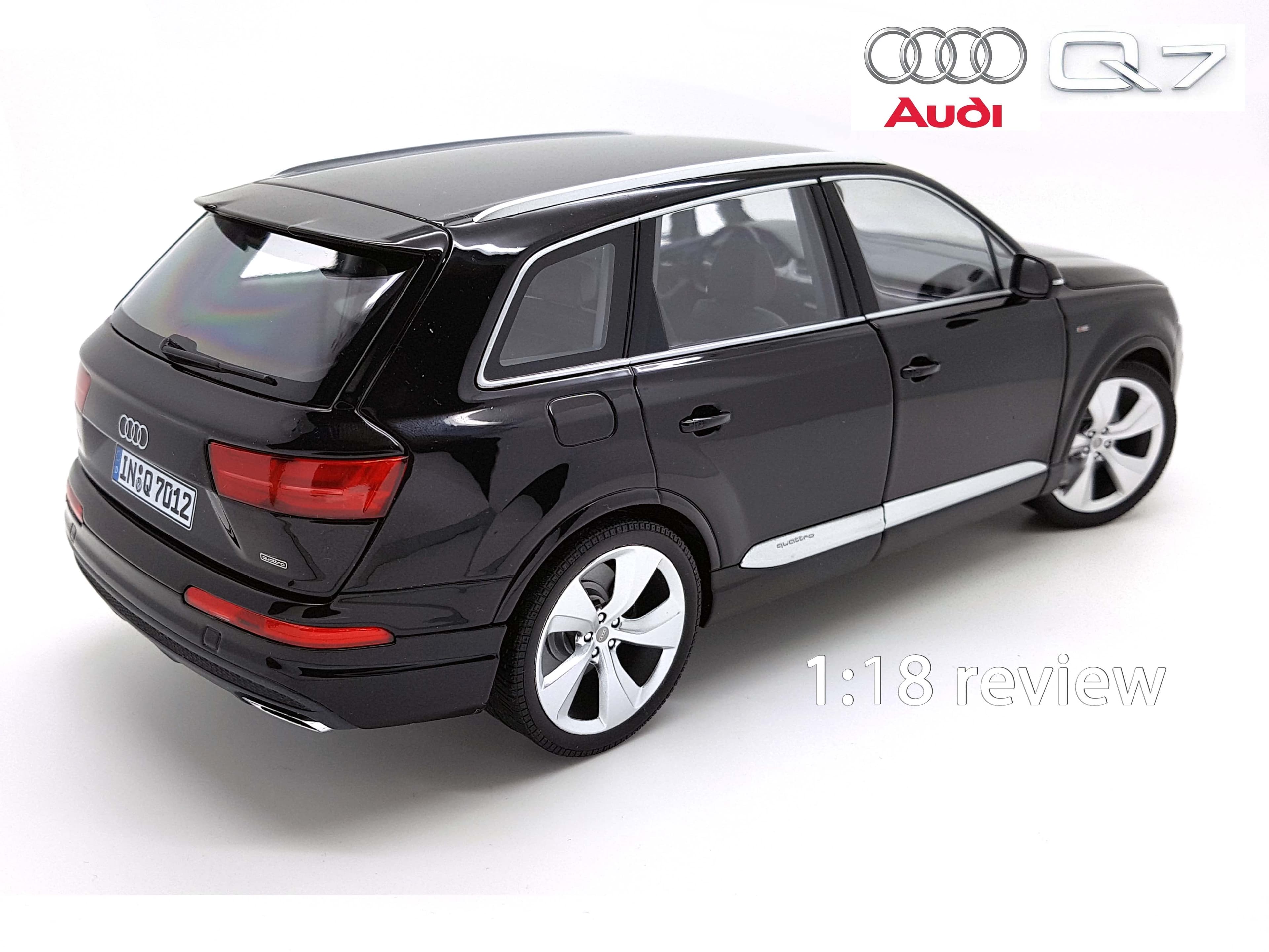 Audi Q7 1:18 scale diecast model