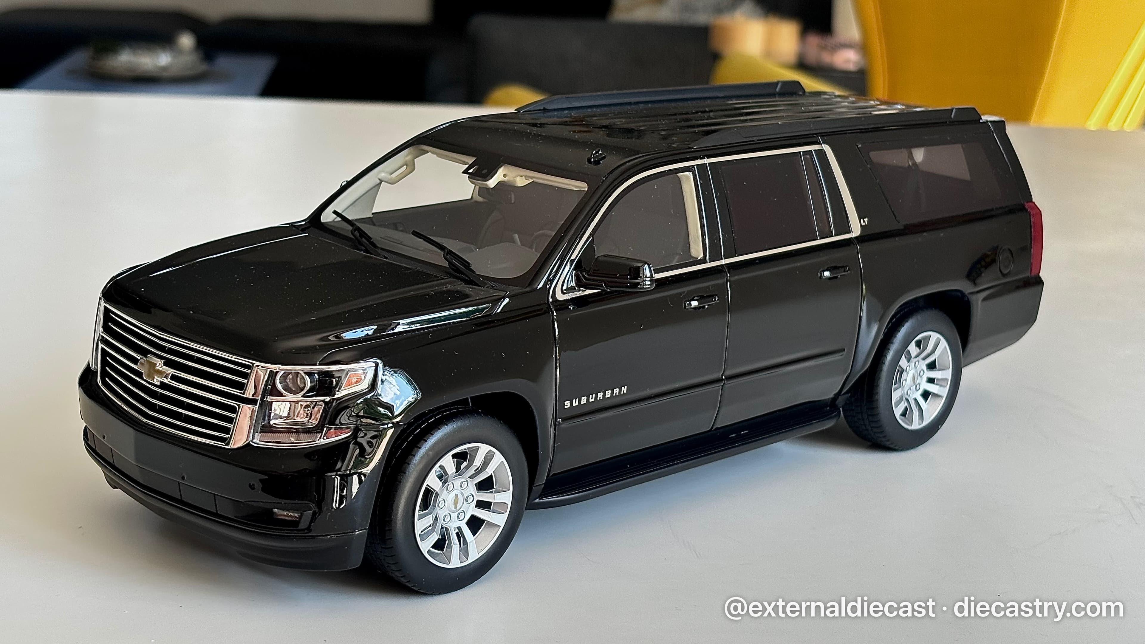 2015 Chevrolet Suburban LTZ 1:18 scale diecast model by GOC