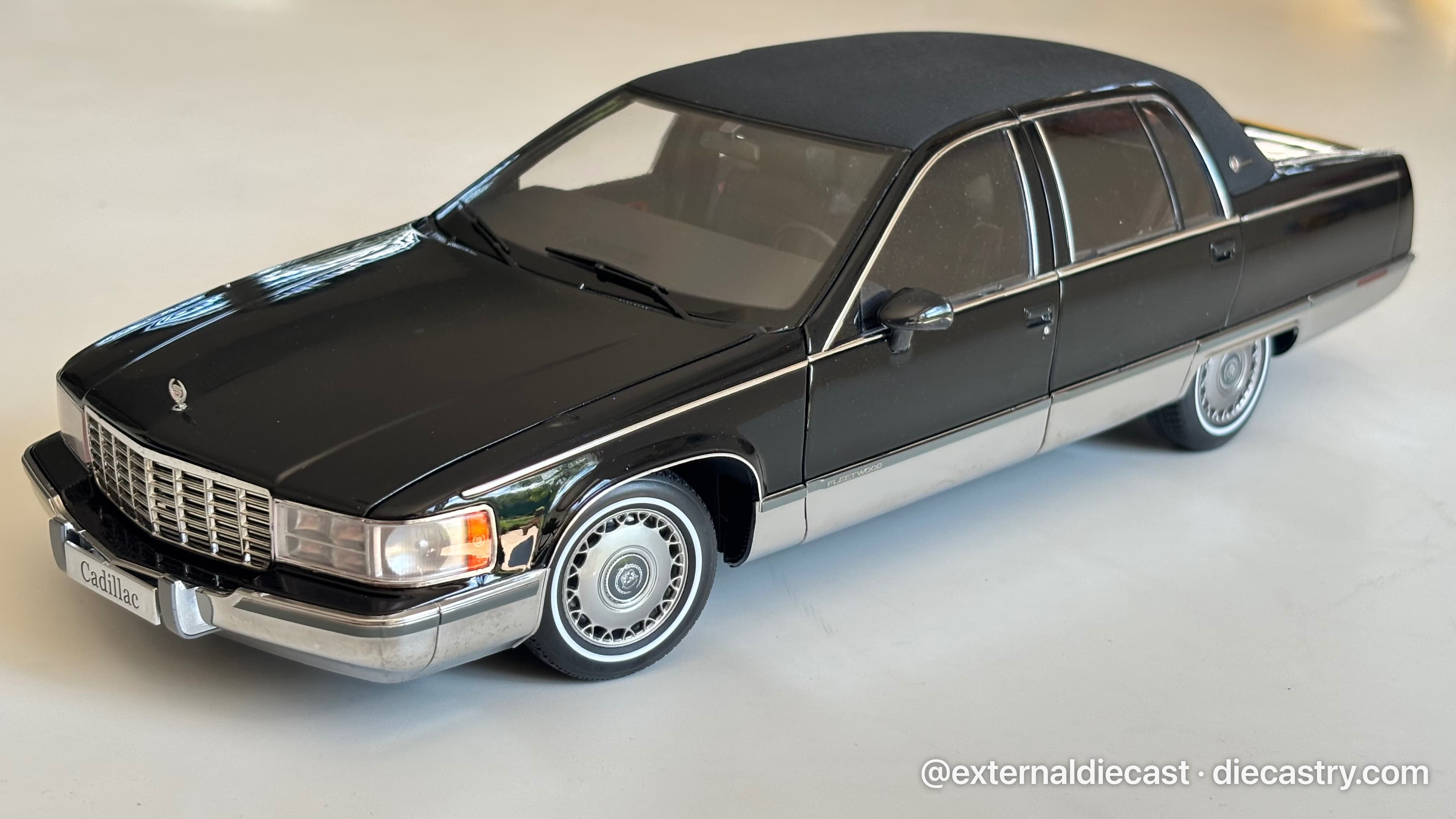 1993 Cadillac Fleetwood 1:18 scale diecast model by Xiaoguang Models