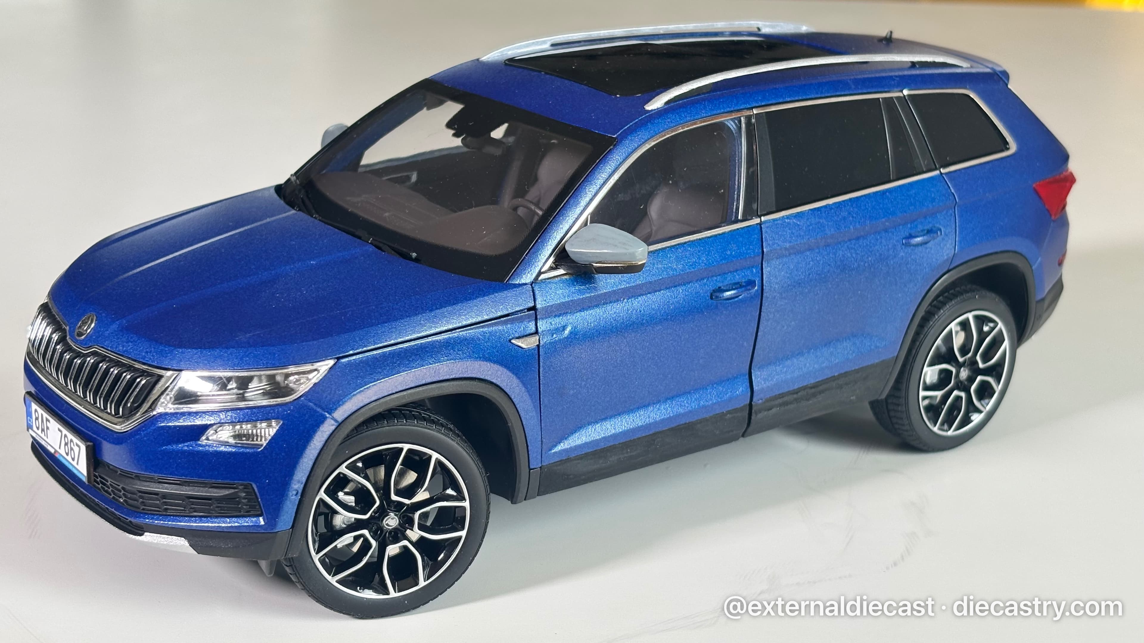 Skoda Kodiaq 1:18 scale diecast model