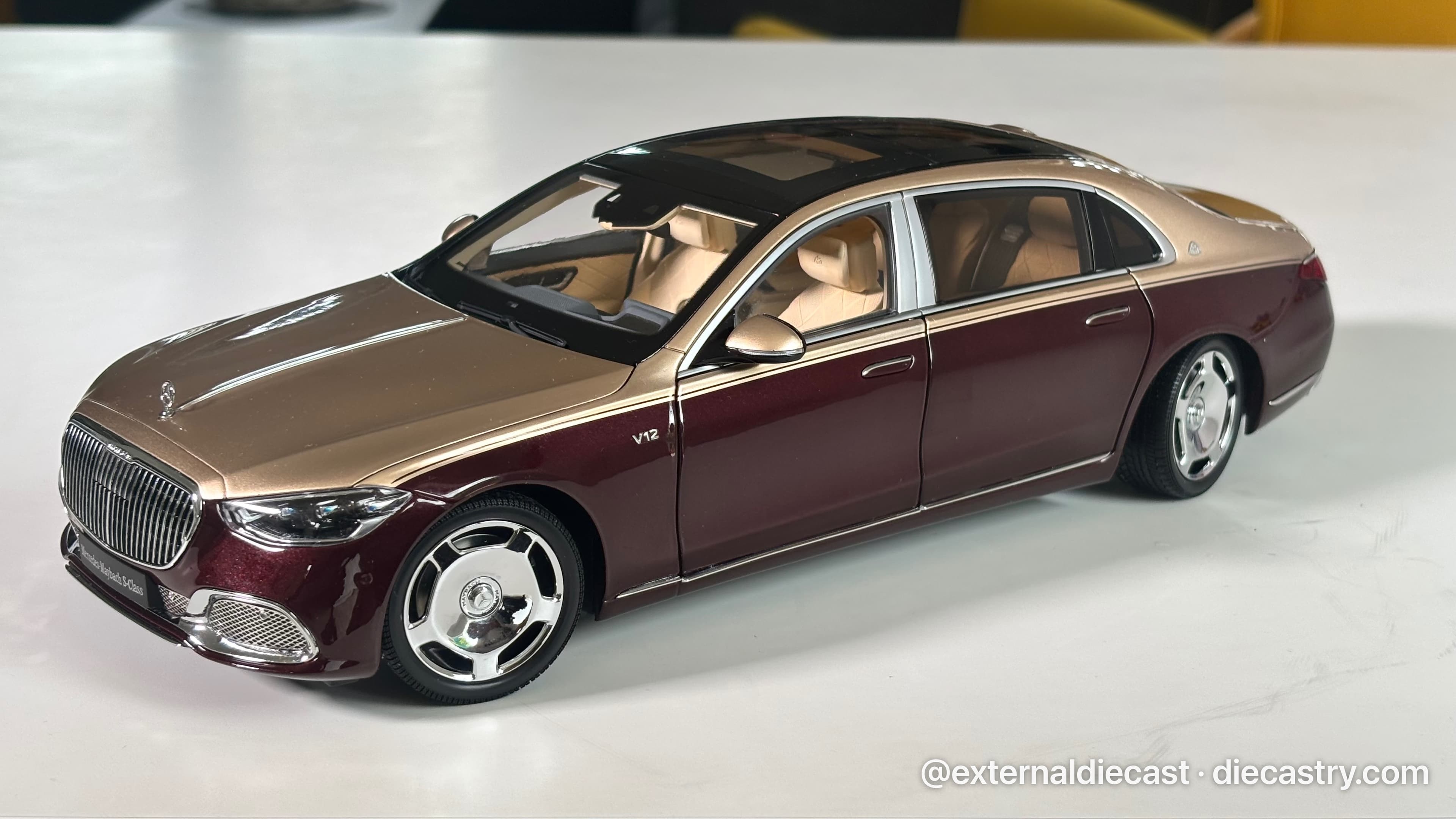 Mercedes-Maybach S680 Z223 1:18 scale diecast model