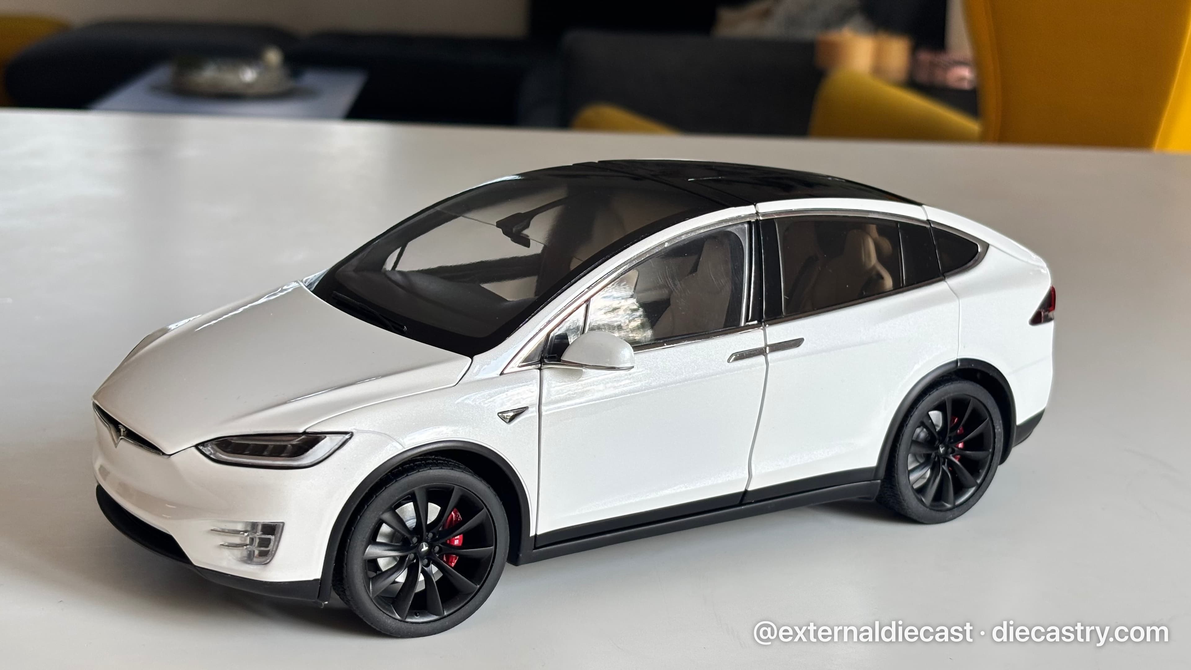 Tesla Model X P100D 1:18 scale diecast model by Tesla