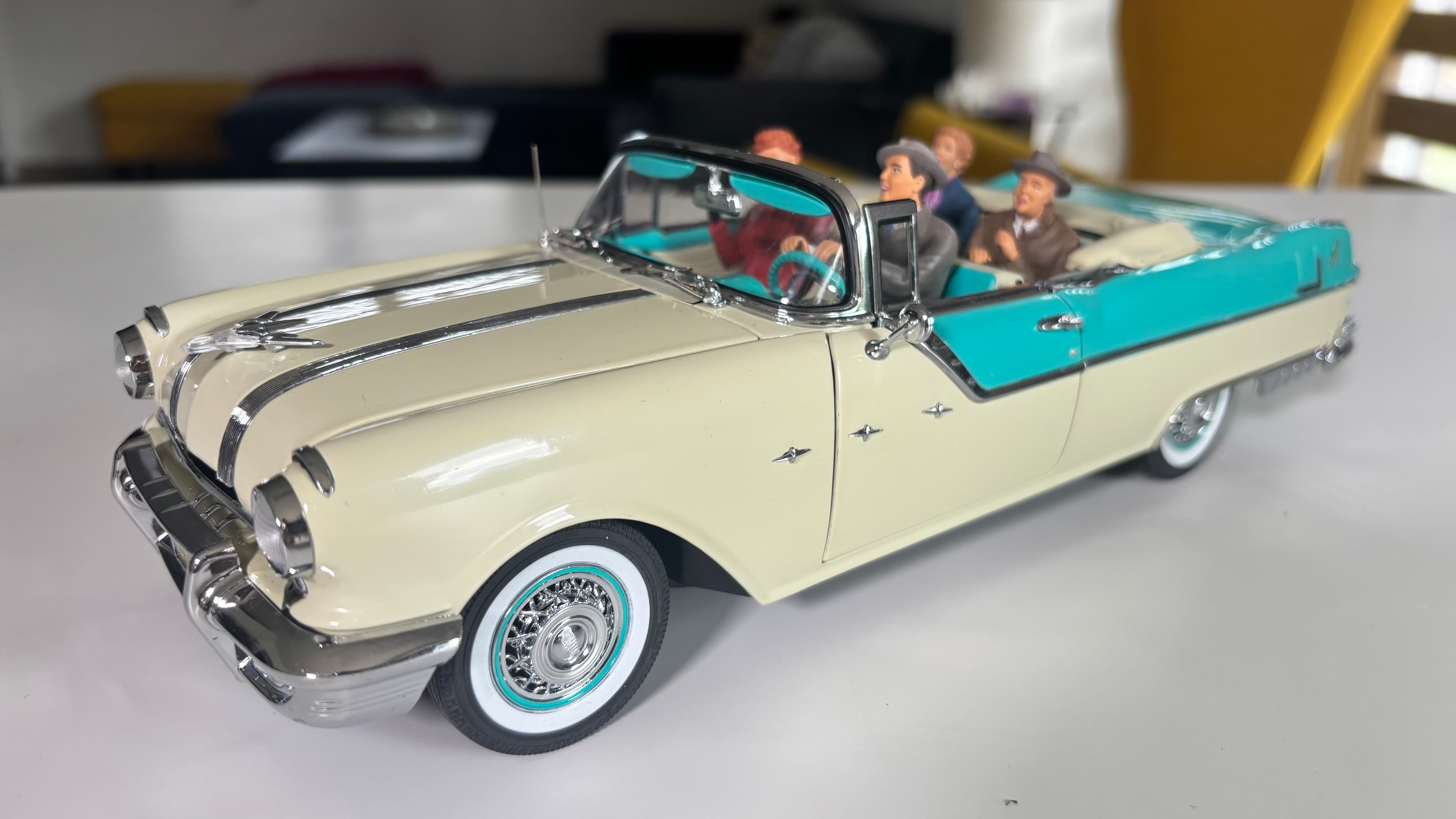 Pontiac Star Chief Convertible (I Love Lucy)