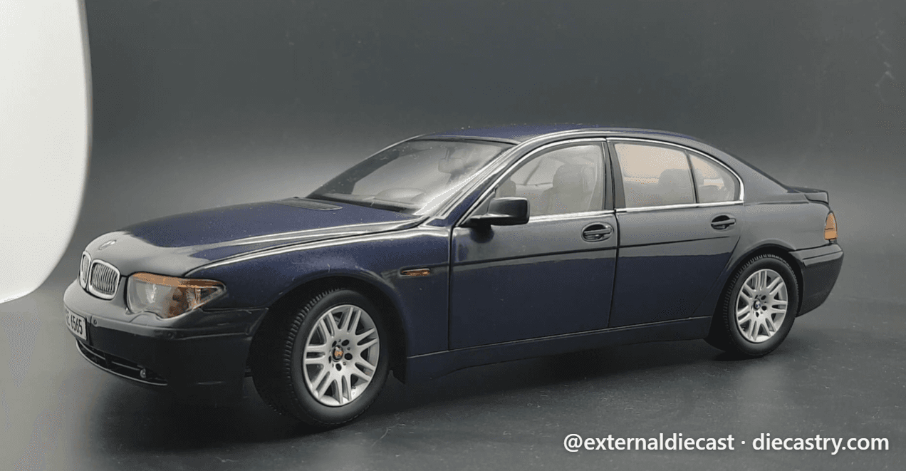 BMW 745i 7 Series 1:18 scale diecast model