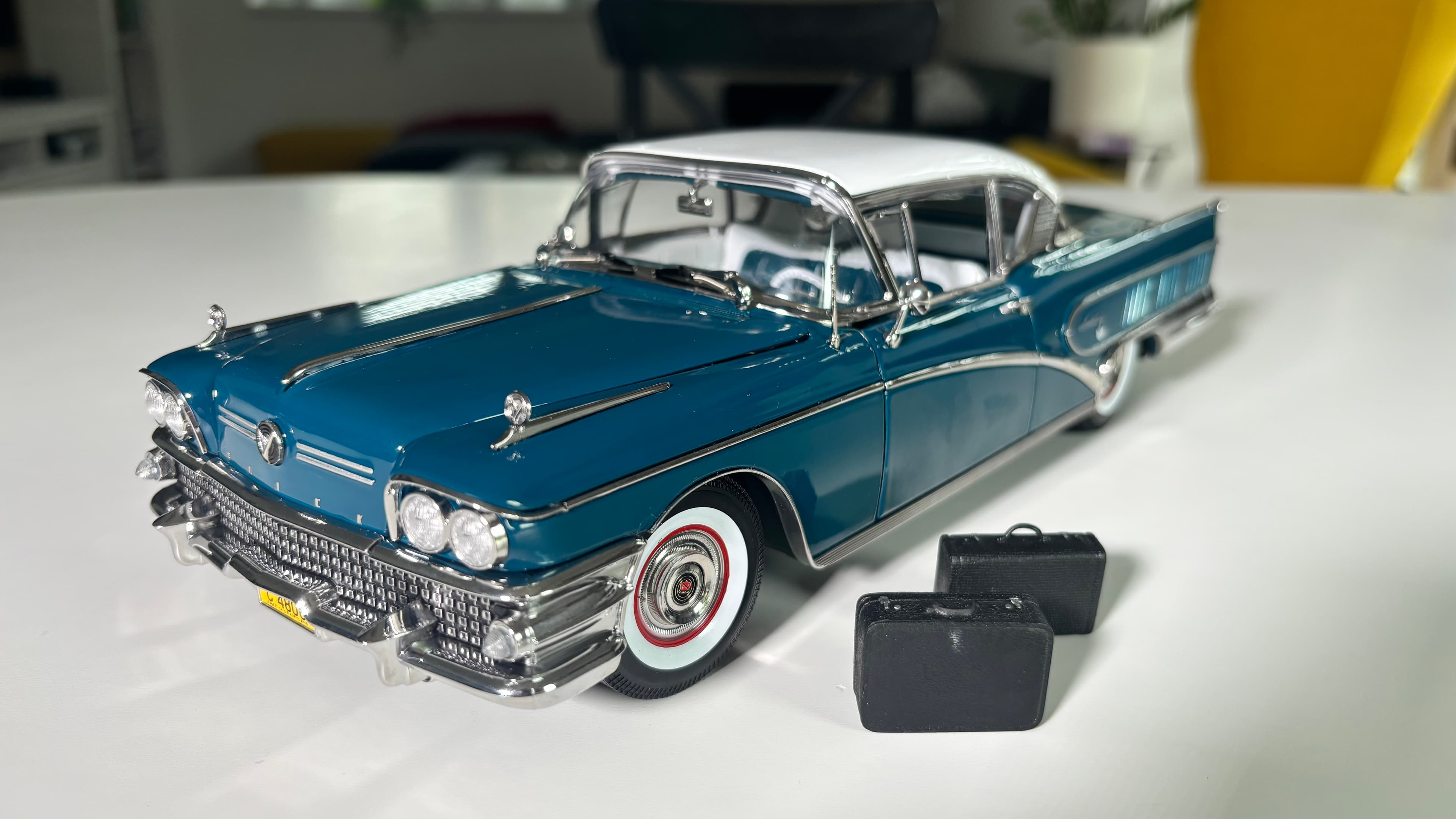 Buick Limited Riviera Coupe 1958 1:18 scale diecast by Sun Star