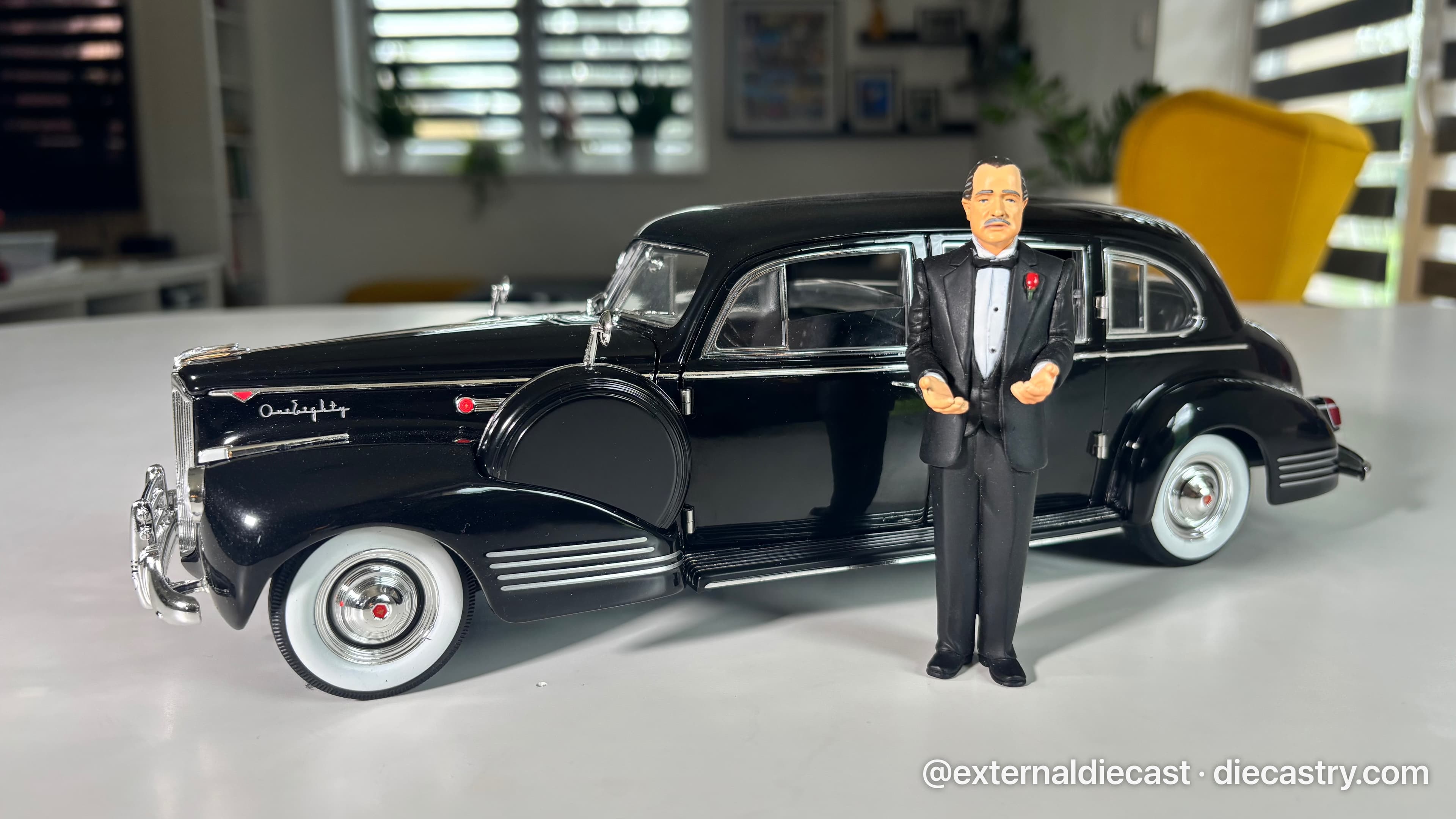 Packard Super Eight One-Eighty 1:18 scale diecast model