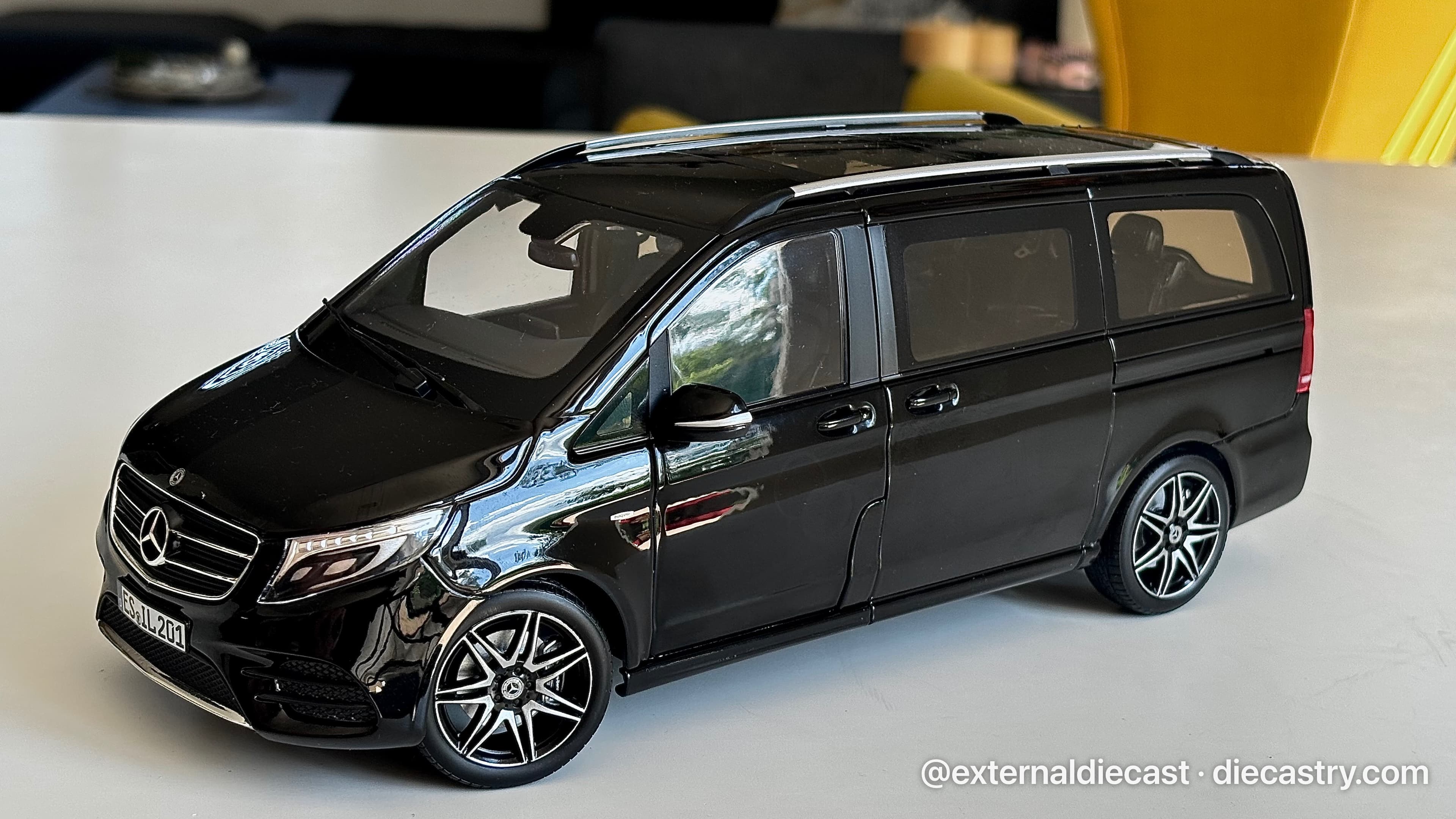 Mercedes-Benz V-Class