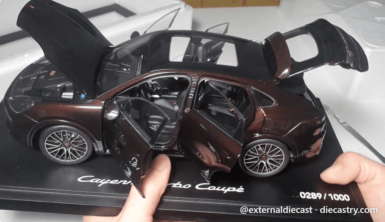 Porsche Cayenne Turbo Coupe 1:18 scale diecast model