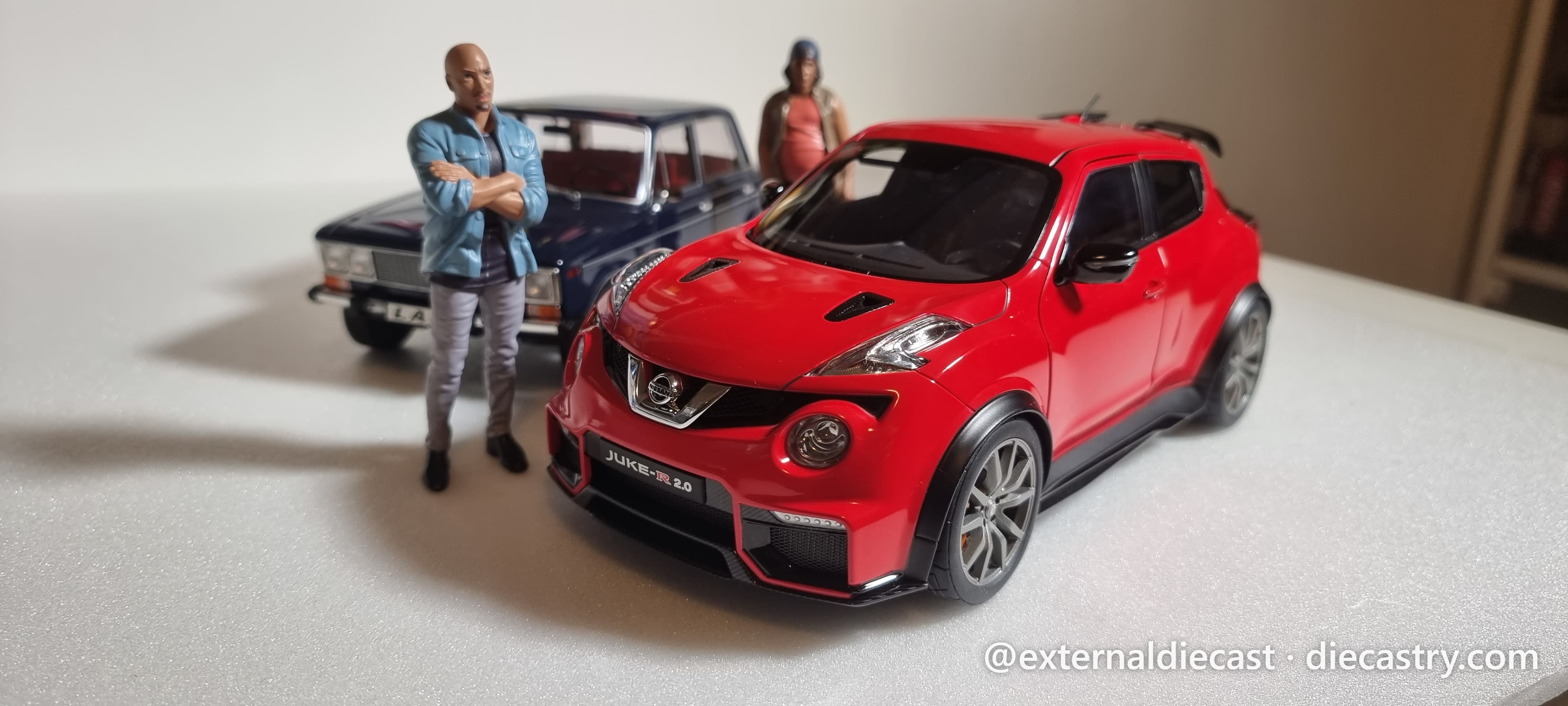 Nissan Juke R 2.0 2016 1:18 scale diecast by AUTOart