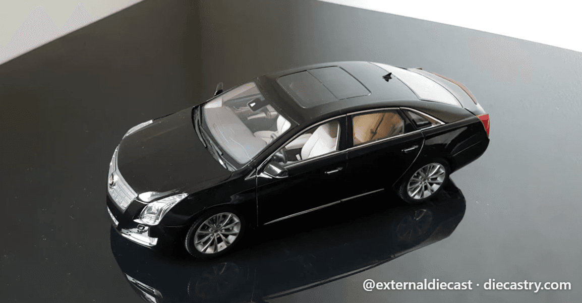 2014 Cadillac XTS 1:18 scale diecast model by Unknown