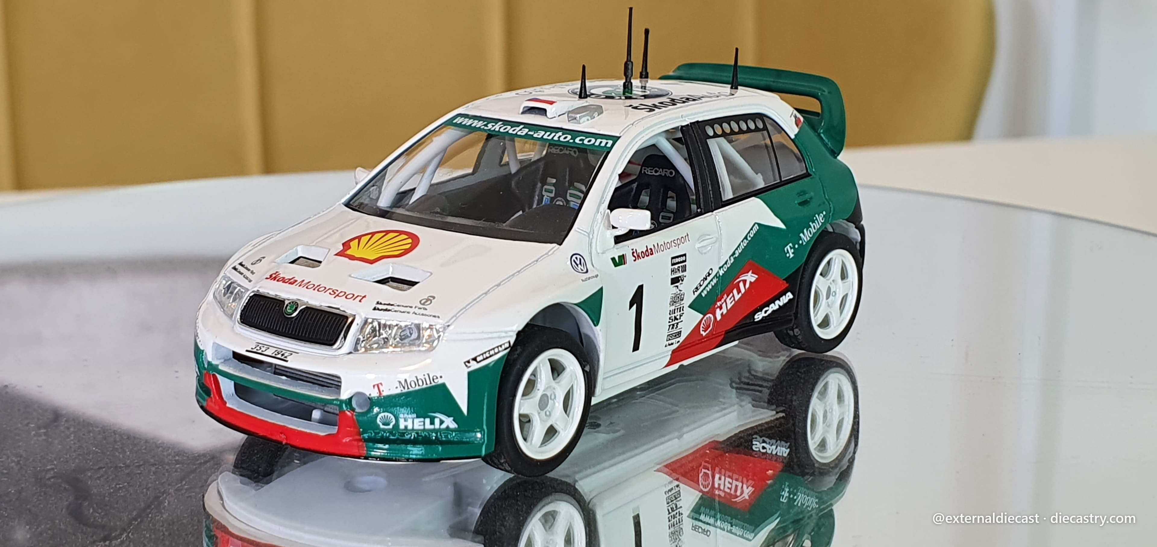 Skoda FABIA 1 WRC SHOWCAR 1:43 scale diecast model