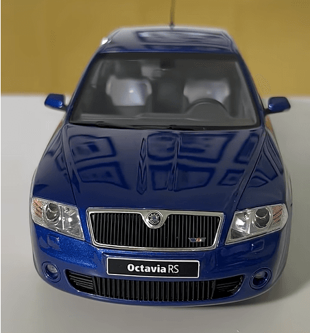 Skoda Octavia RS 2.0 TFSi 1:18 scale diecast model