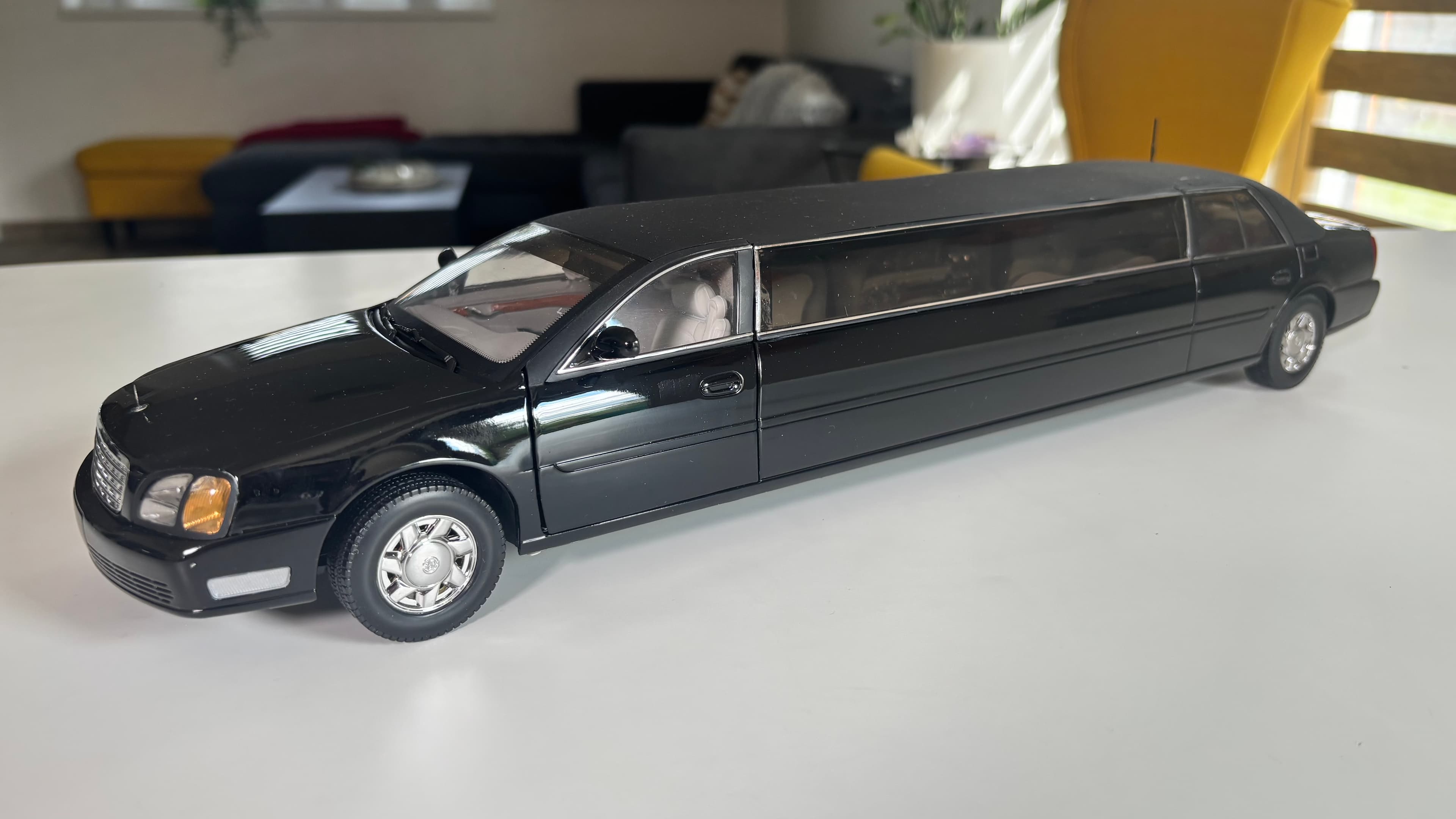 Cadillac Deville Limousine